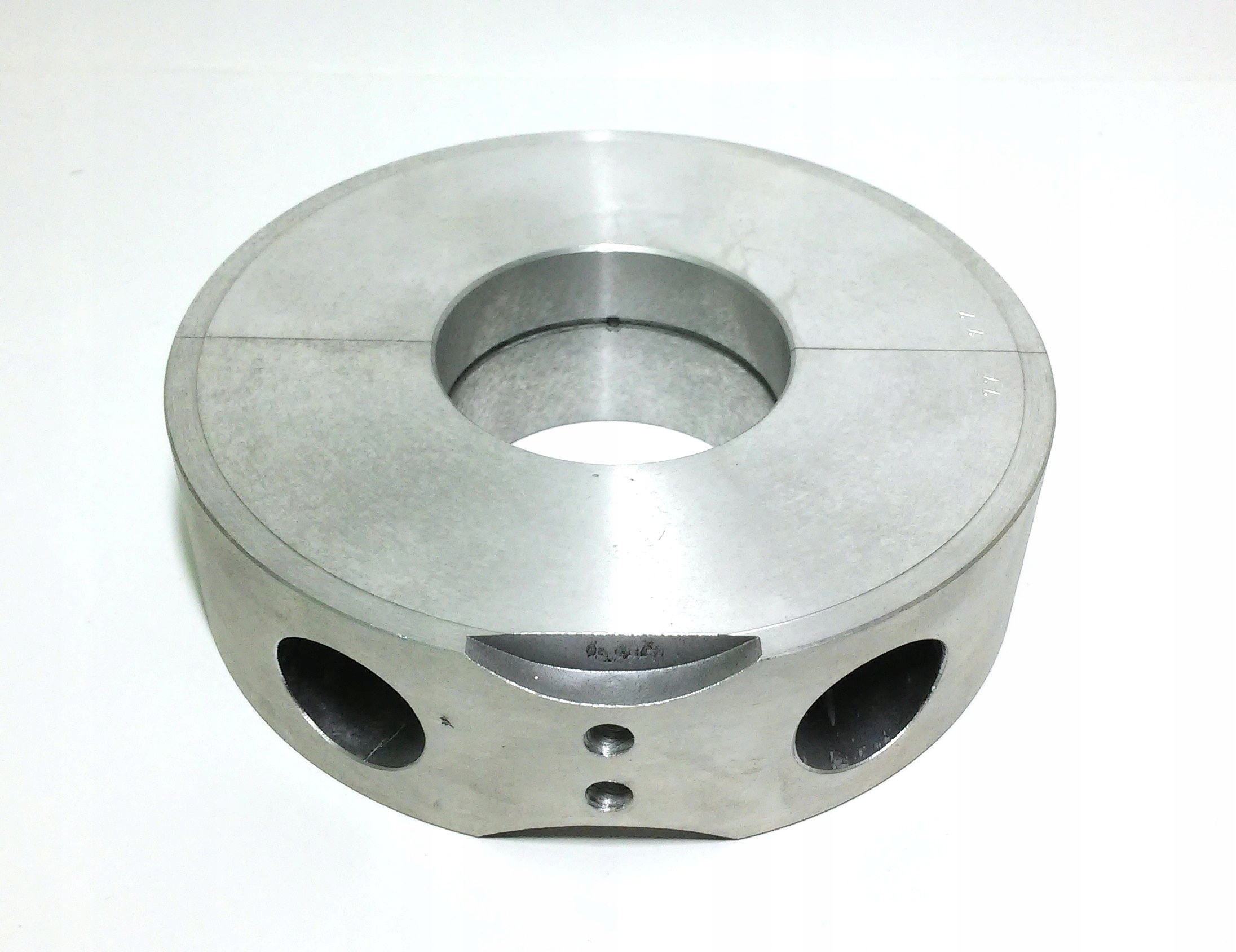 T11072 - ЛОБ ВАЛУ JAWA 350 ALMOT