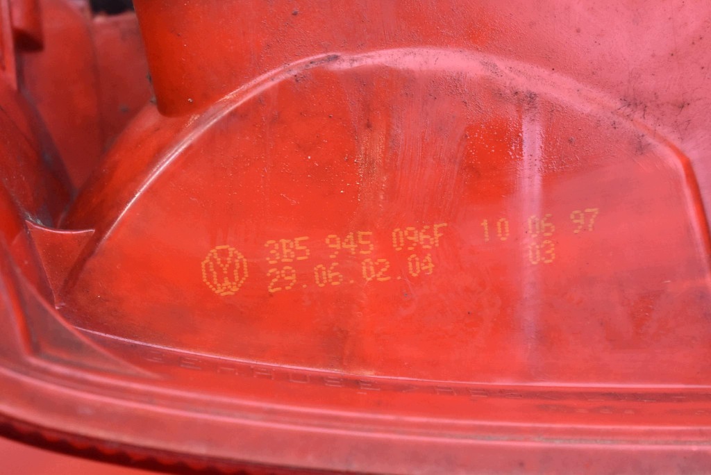 light right rear part rear 3B5945096F VW PASSAT B5 sedan 96-00