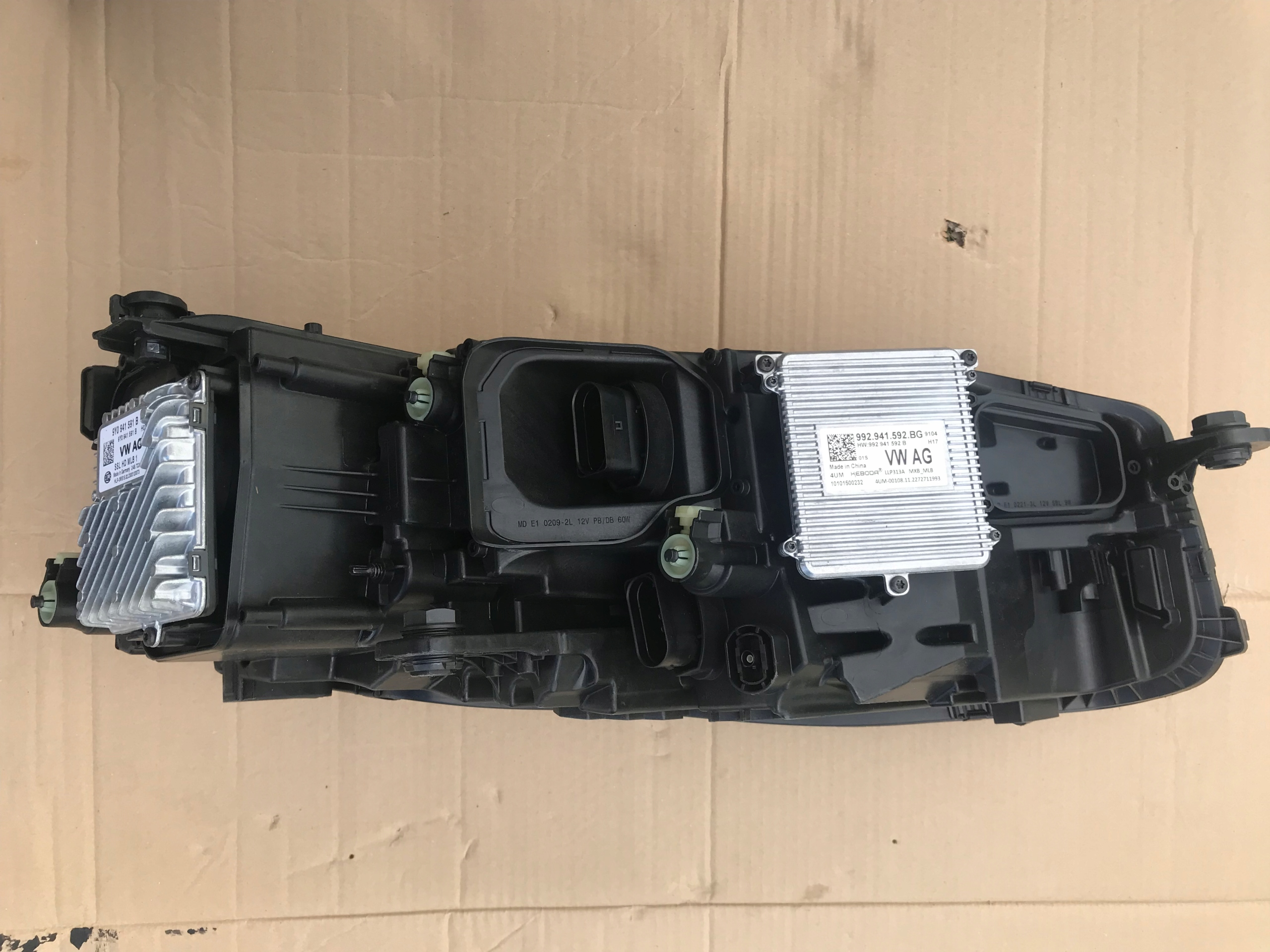 LAMPA PRZEDNIA PRZÓD VW TOUAREG 761 III FULL LED Rodzaj świateł mijania LED