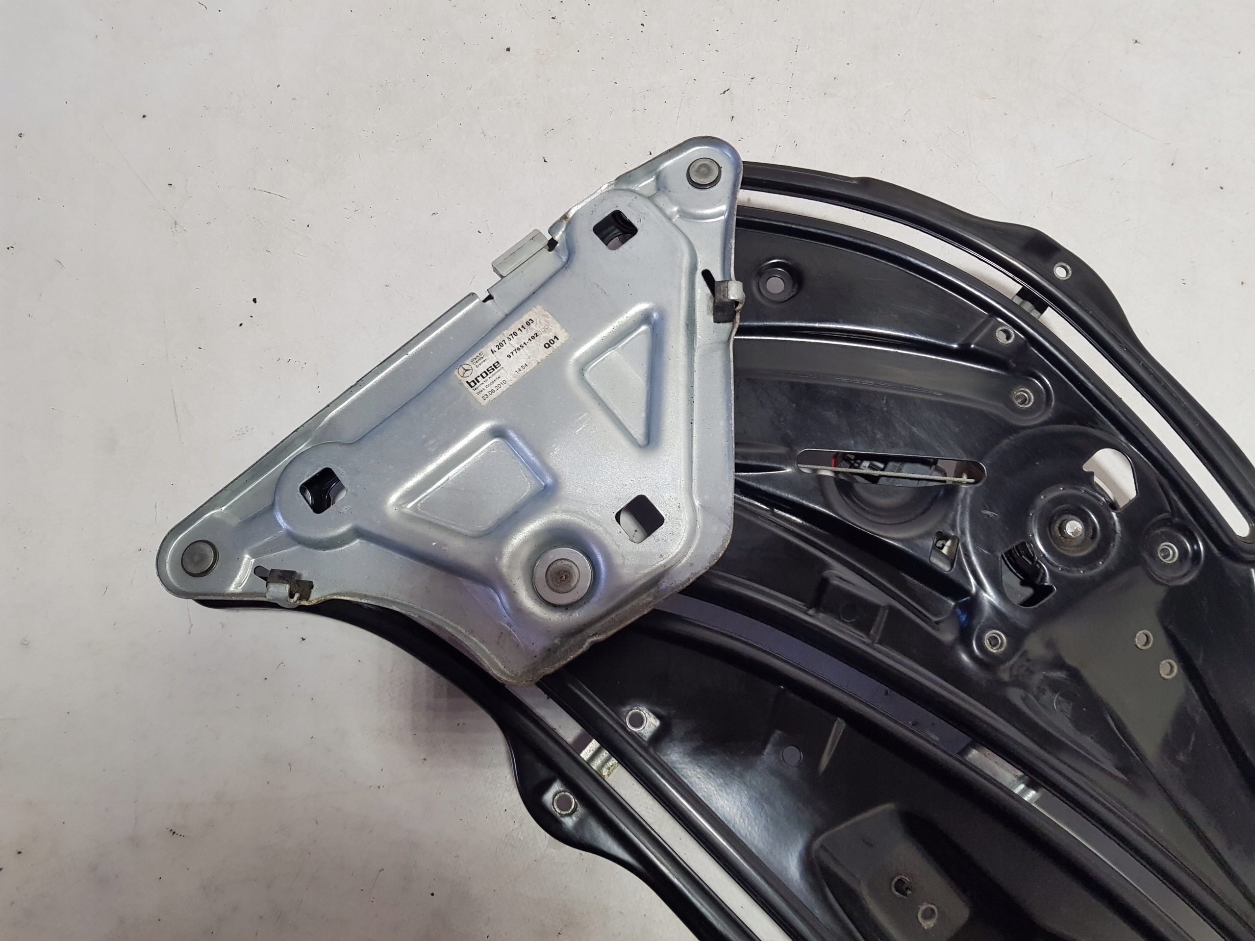 mechanism windows left rear part MERCEDES W207 A2076701103