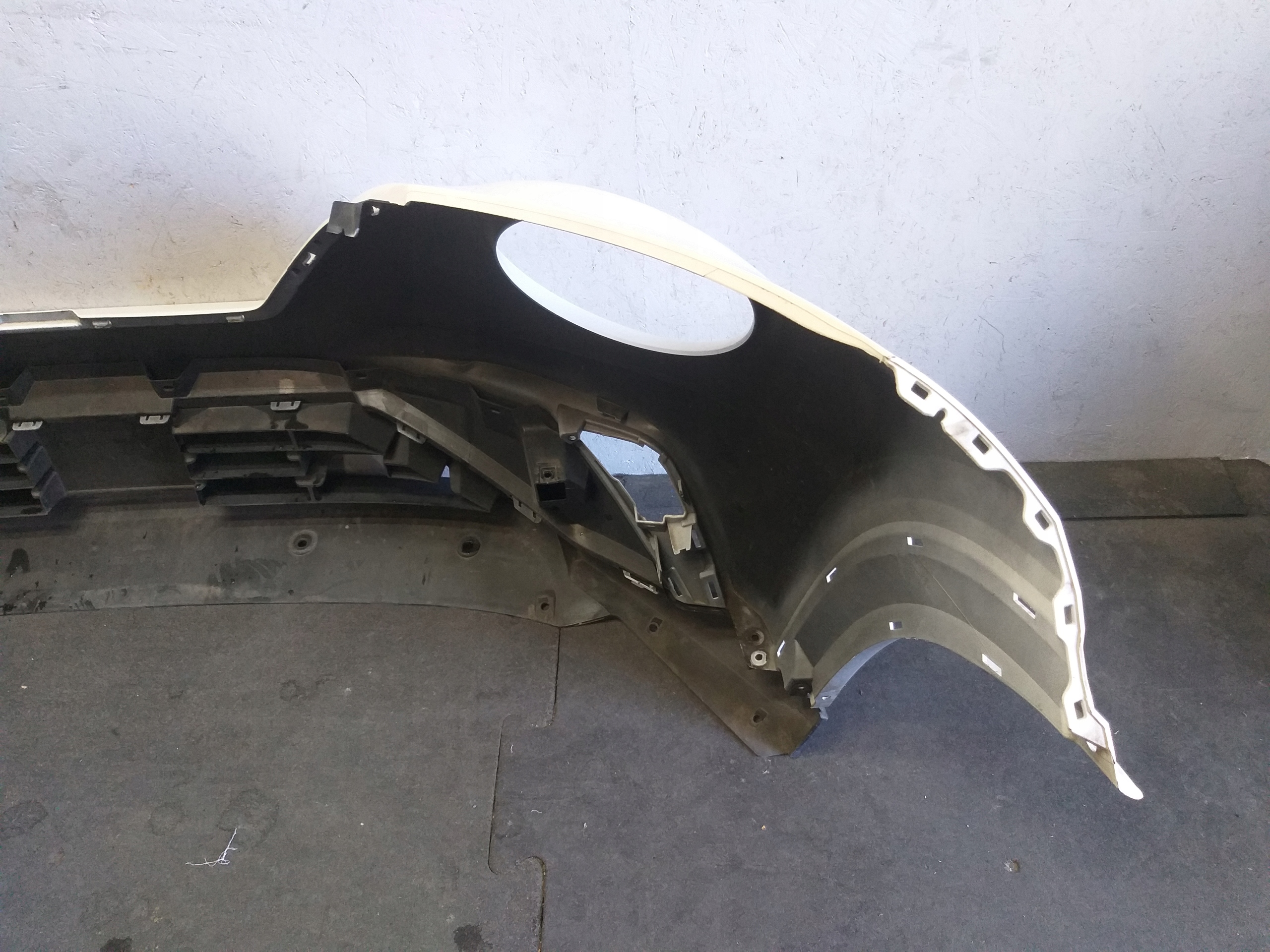 bumper front NISSAN JUKE II 2 F16