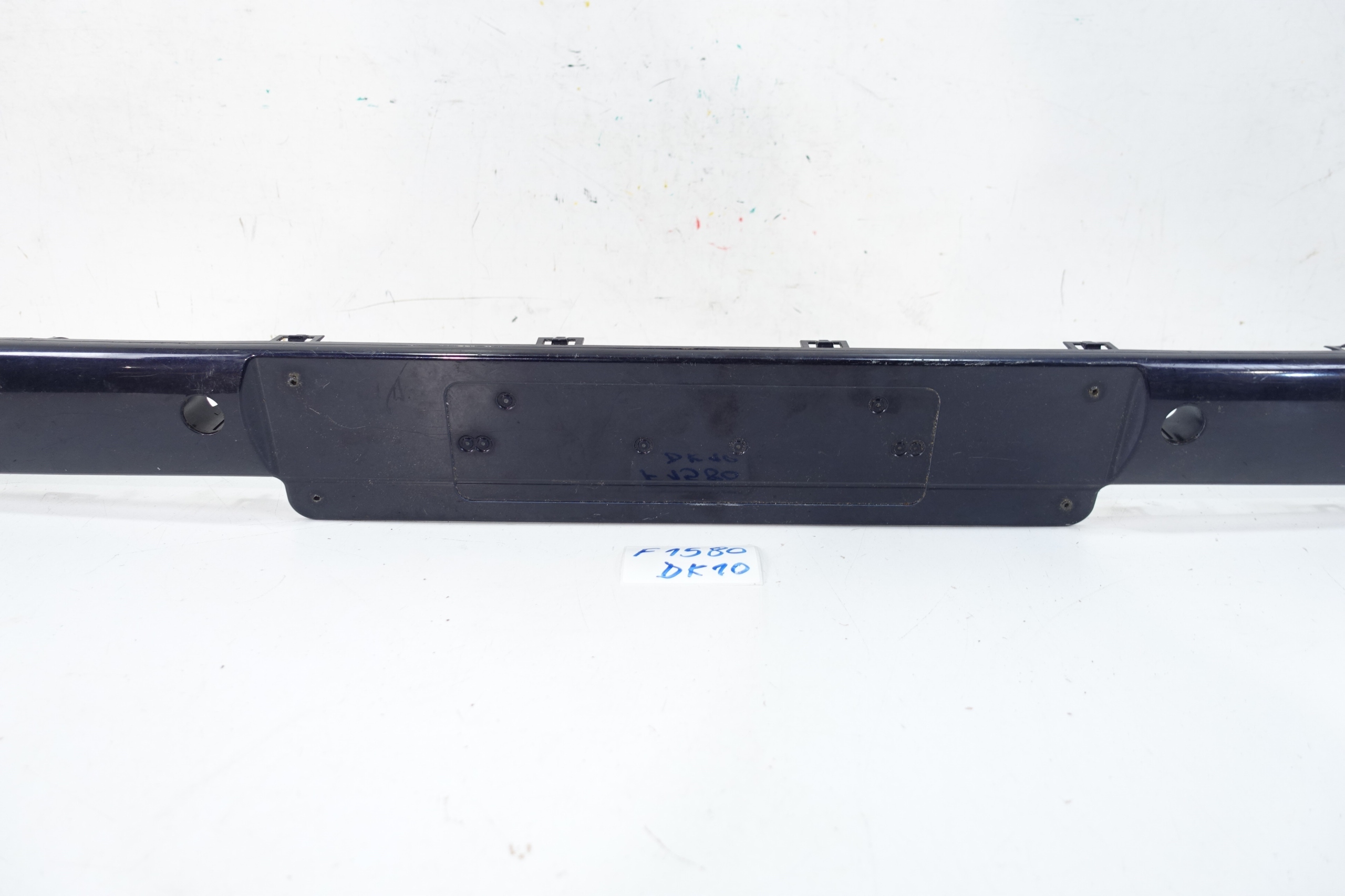 MERCEDES E-KLASA W210 1995- cap moulding bumper front 2108850021