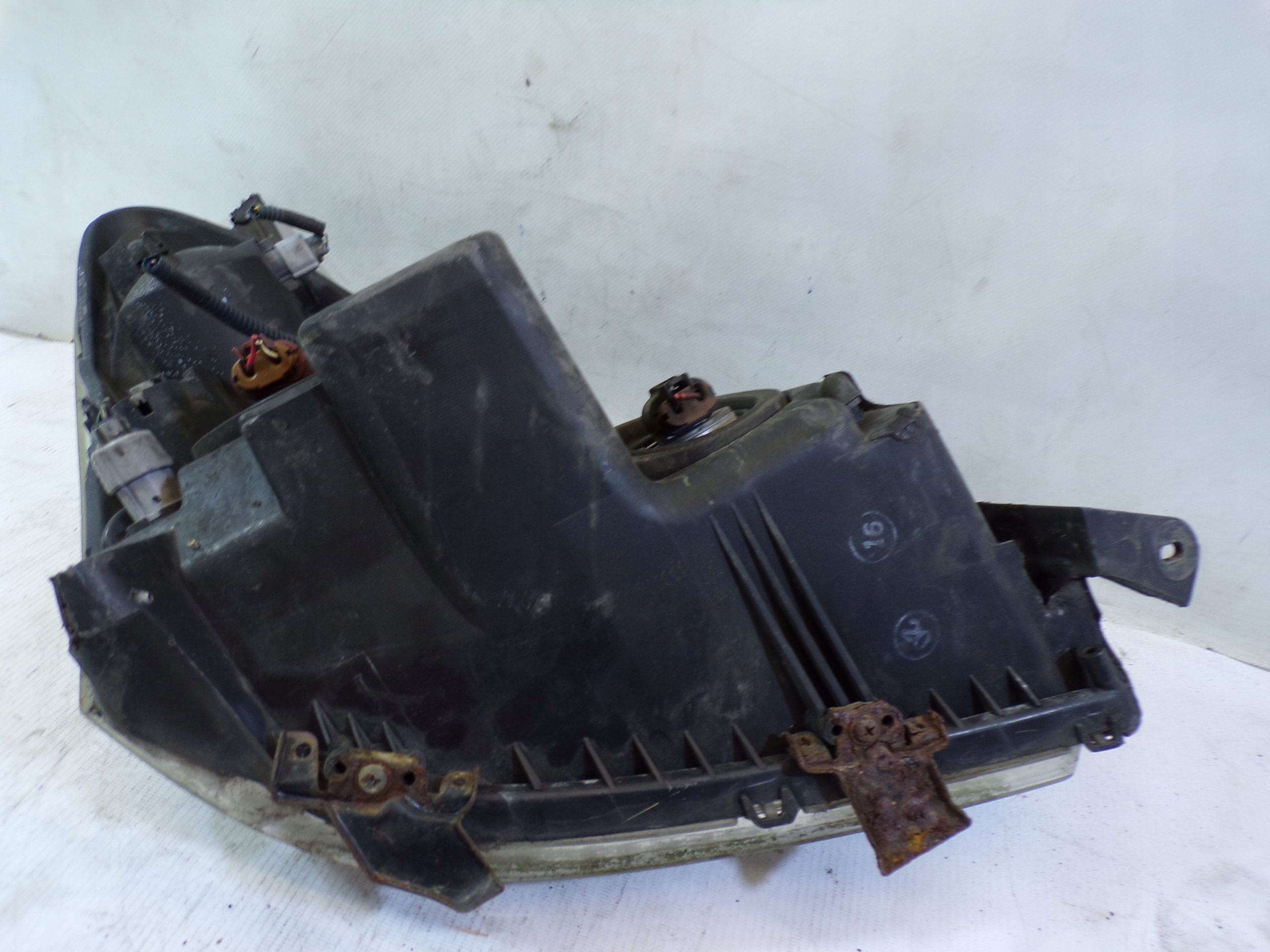 light front front left TOYOTA VERSO 2 II (K)