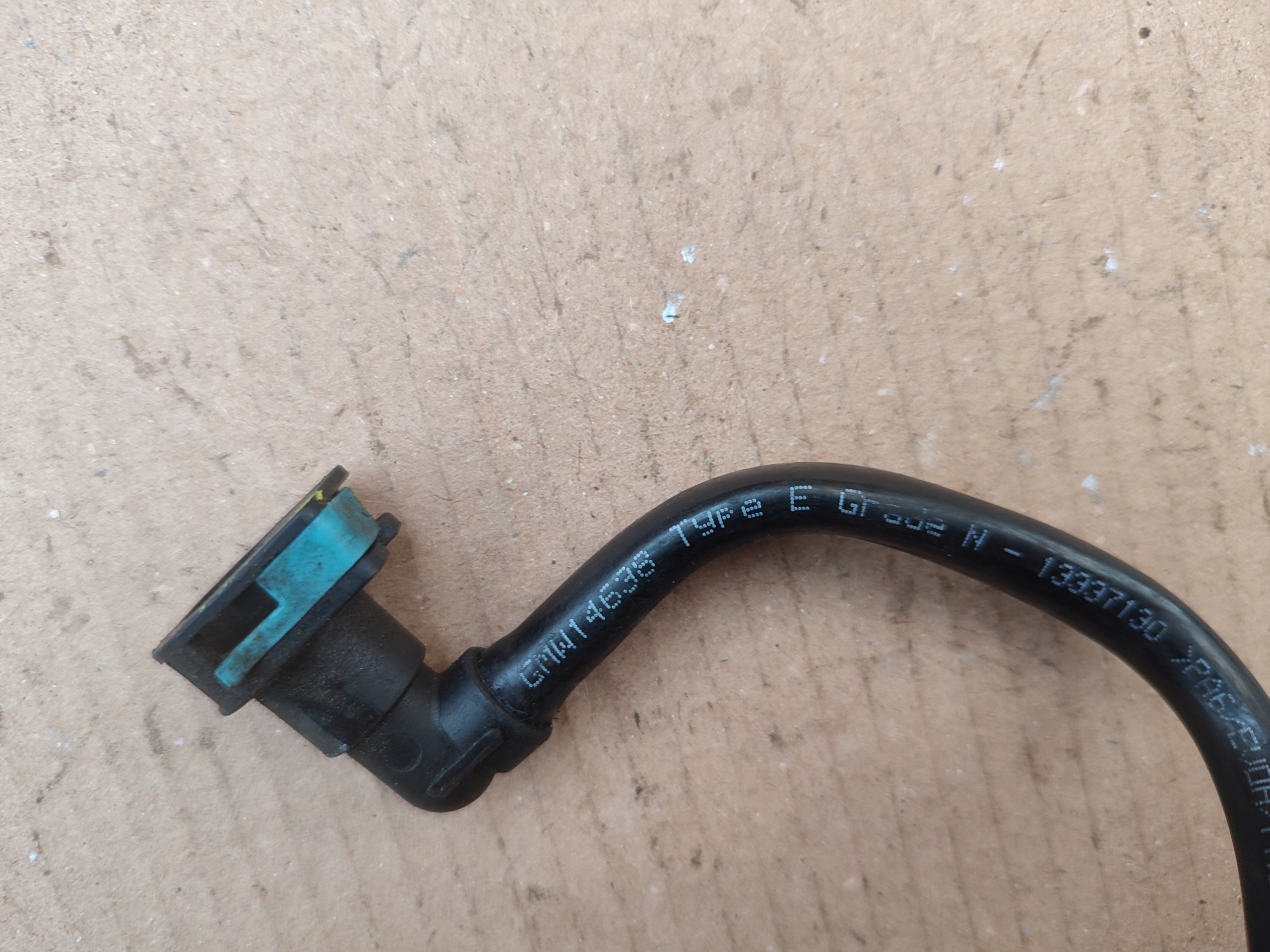 fuel line Opel Meriva B Astra J 13337130