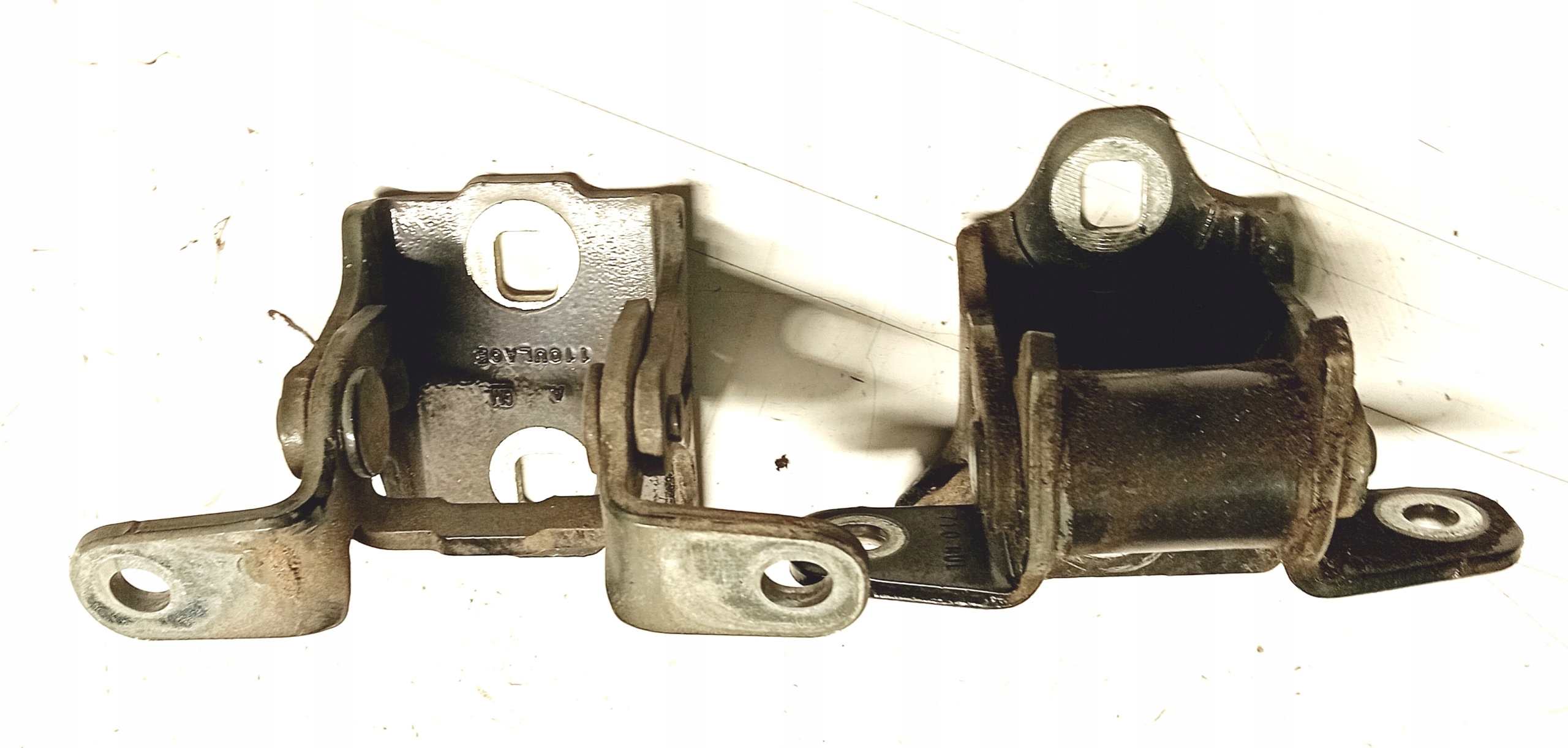 scharniere Tür links heck OPEL MERIVA B Z20R