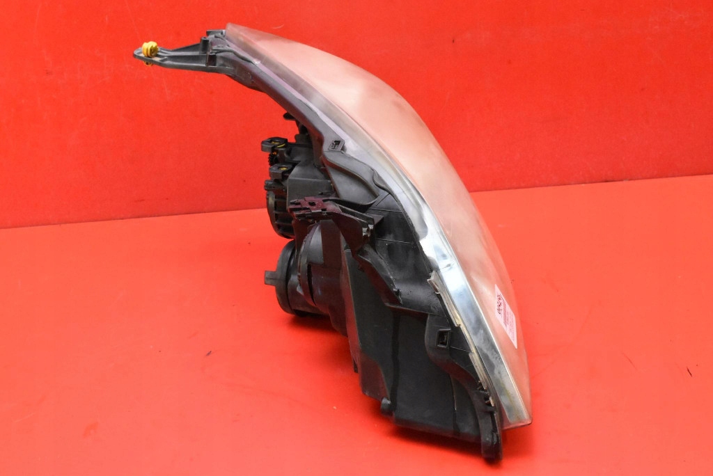 REFLEKTOR left light front lens EU 93192377 OPEL VECTRA C LIFT 05-09
