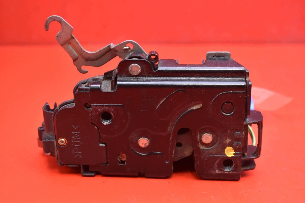 lock door right front front EU 3D1837016 VW TOURAN 1 and 03-06