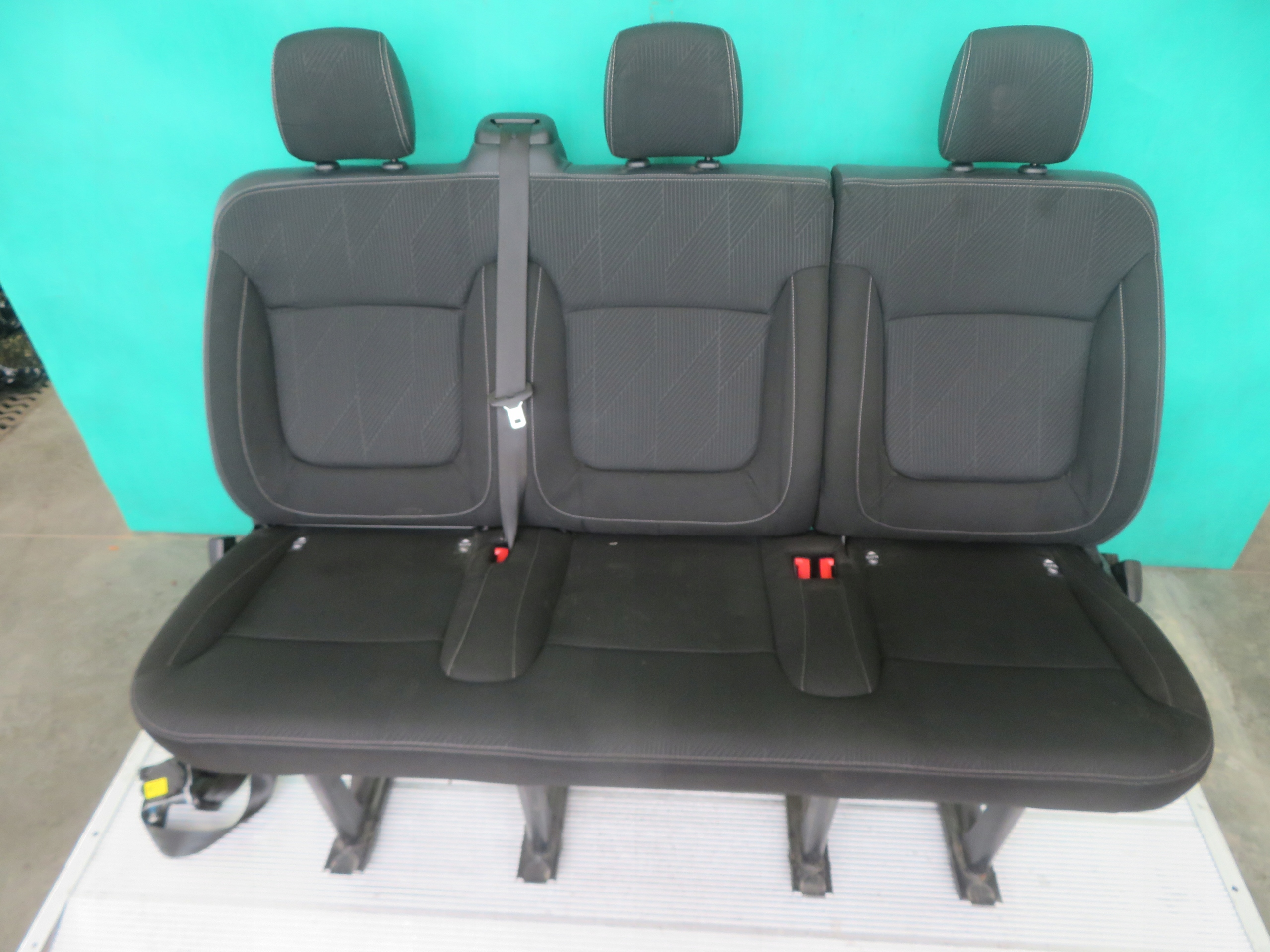 Sitze heck PIERWSZY RZAD RENAULT TRAFIC 19R