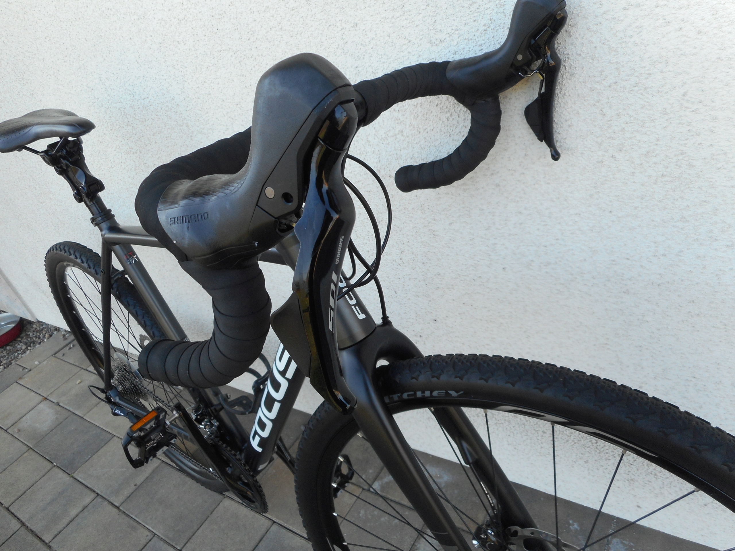 FOCUS MARES 22Mbiegi SHIMANO 105 koła 700 x 40 Model MARES