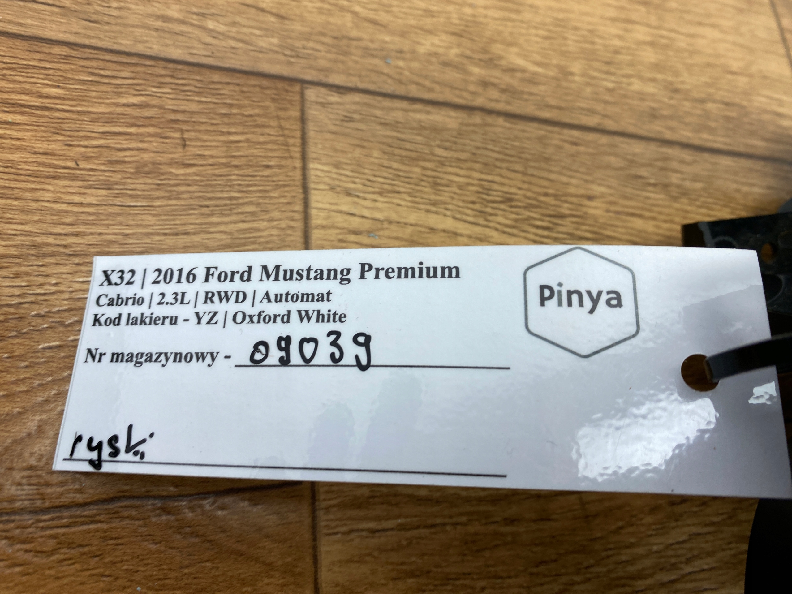 obal budíku mřížka Ford Mustang 2015+ USA