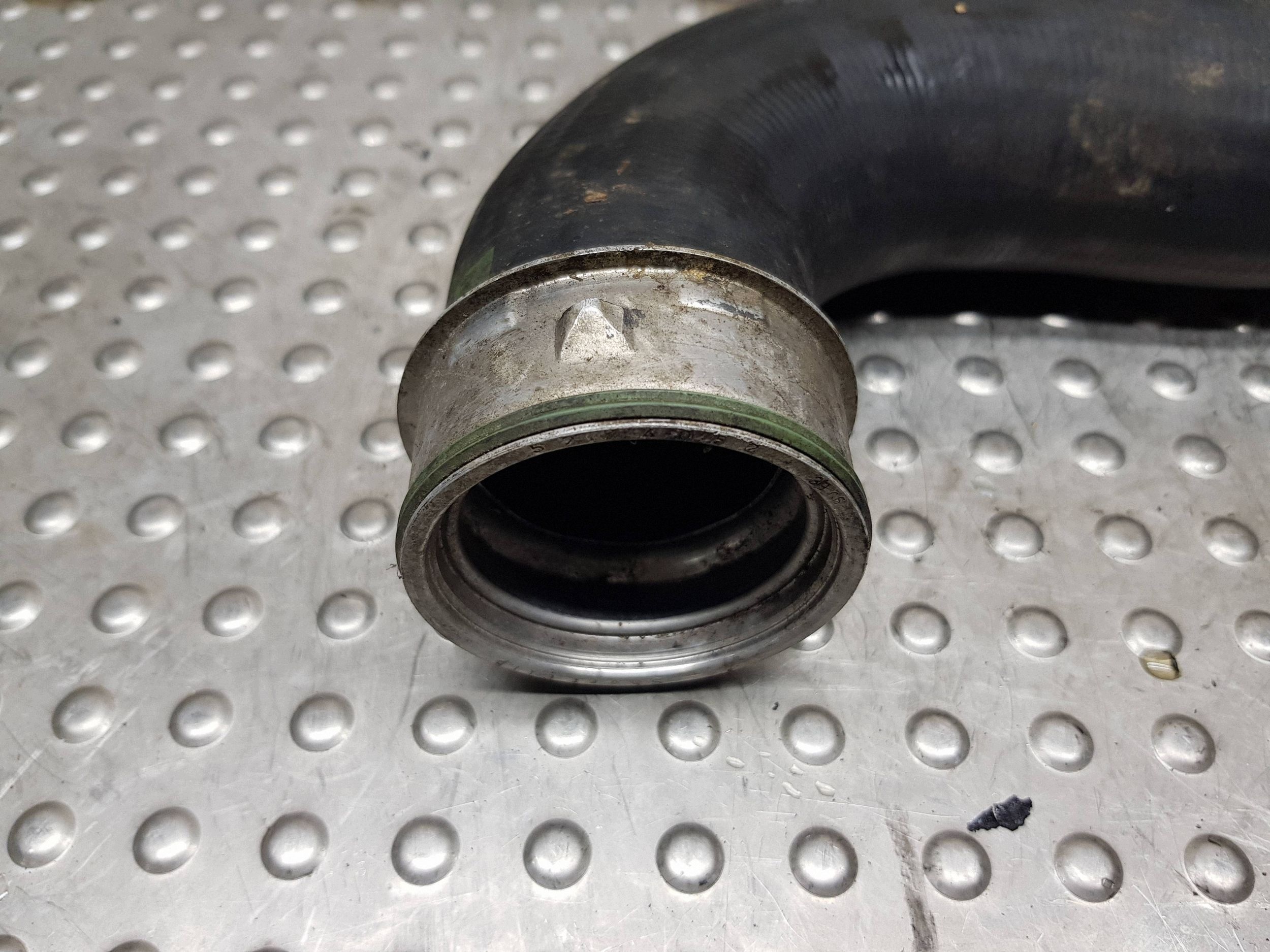 cijev prijenos interkulera 3C0145762S VW PASSAT B6 A3 8P 2.0 TDI