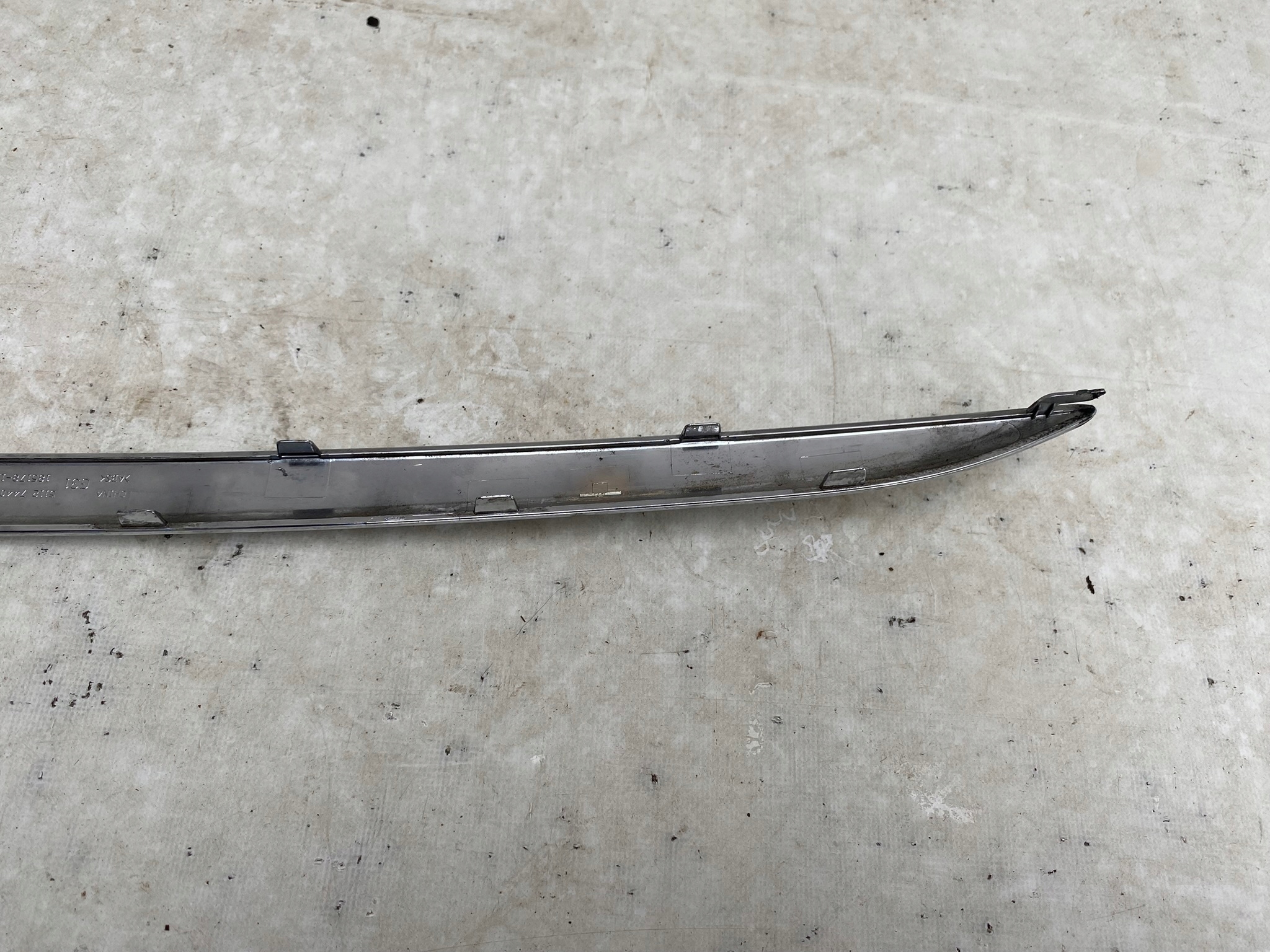 BMW 5 G31 KOMBI moulding bumper rear part CHROM