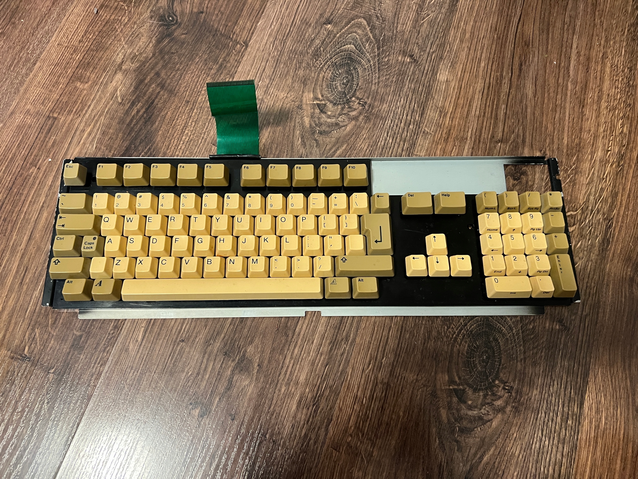 Commodore QWERTY 1200