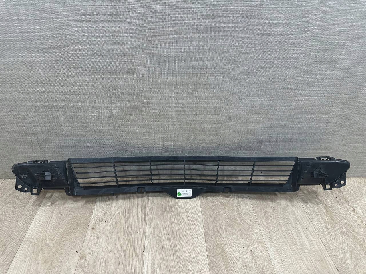 TESLA 3 grid central front 1516848-00-A