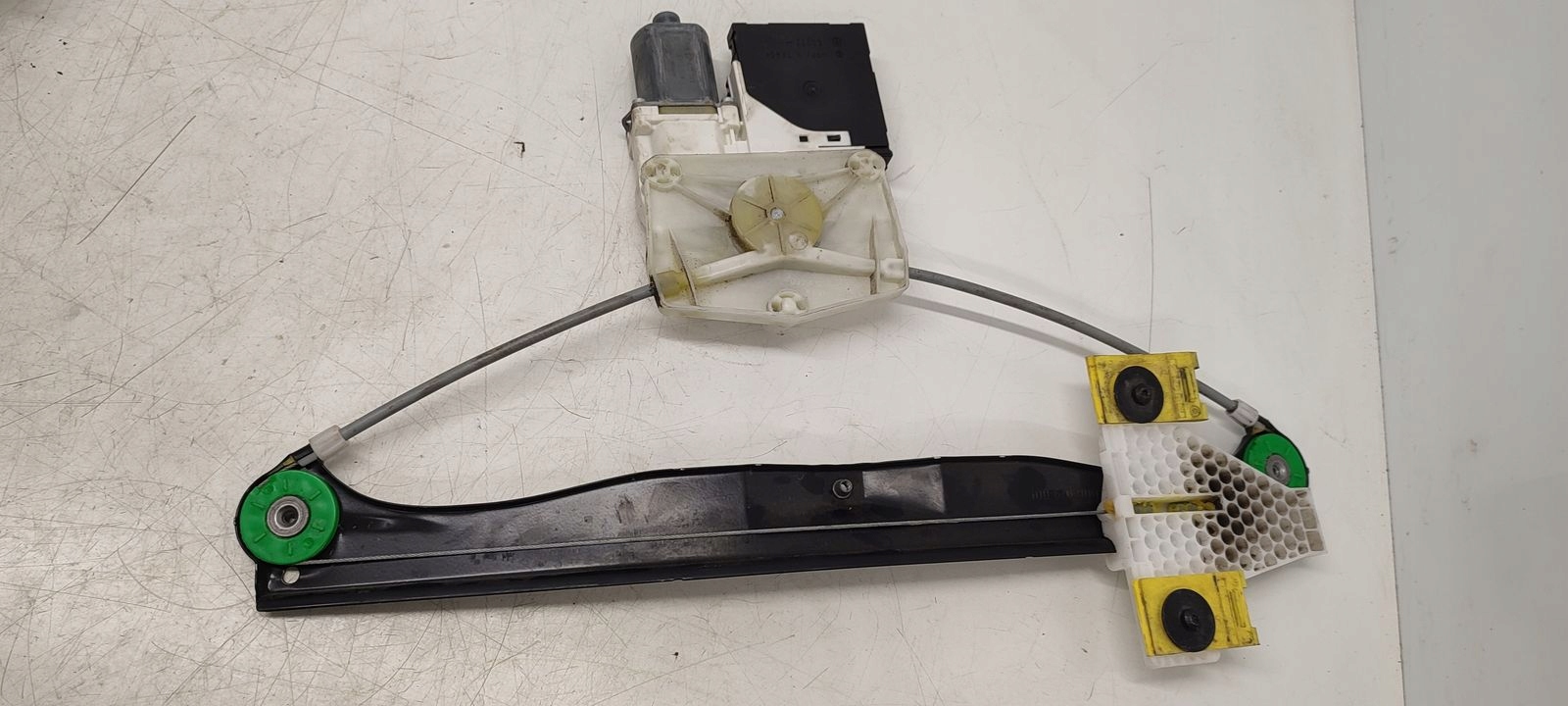 window regulator right rear part mechanism Audi A3 8P