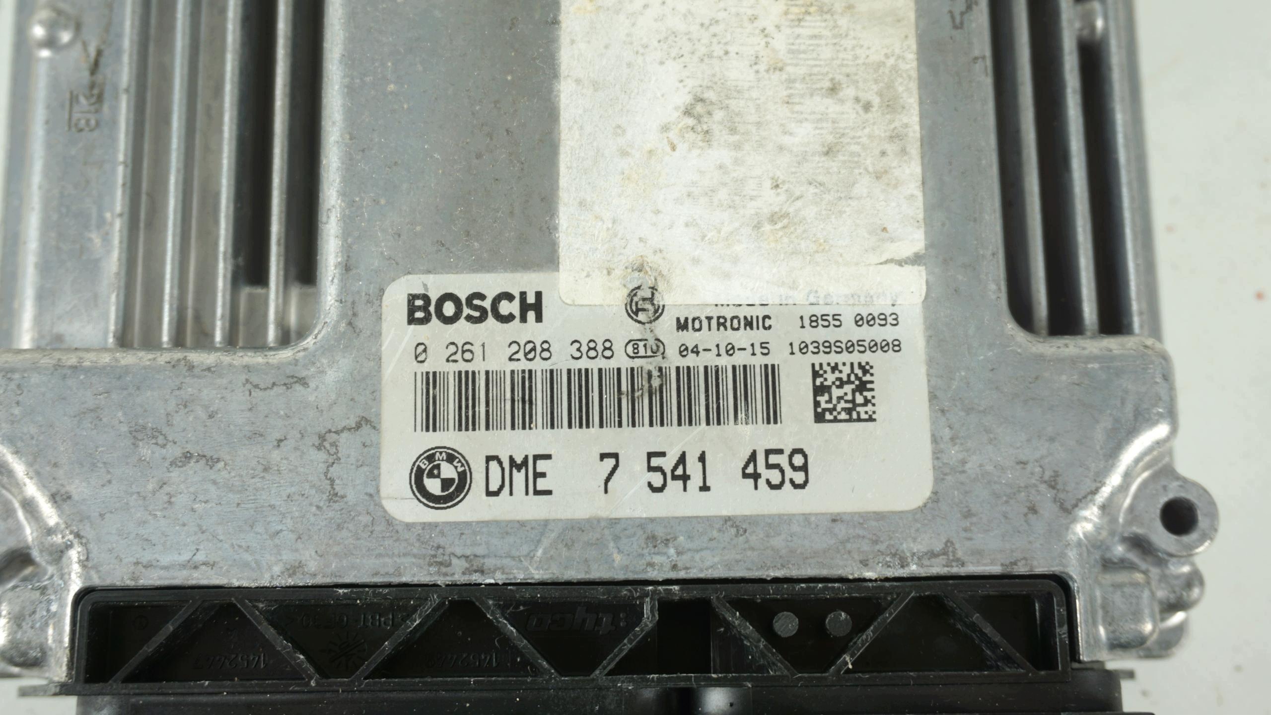 computer control unit of the engine BMW 3 E46 2.0 0261208388 DME7541459 DME 7541459