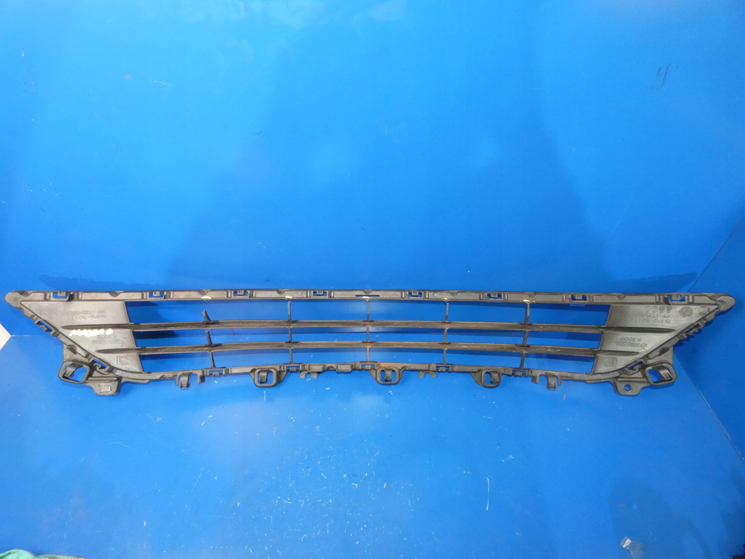 MAZDA 6 III GJ grid of a bumper front central