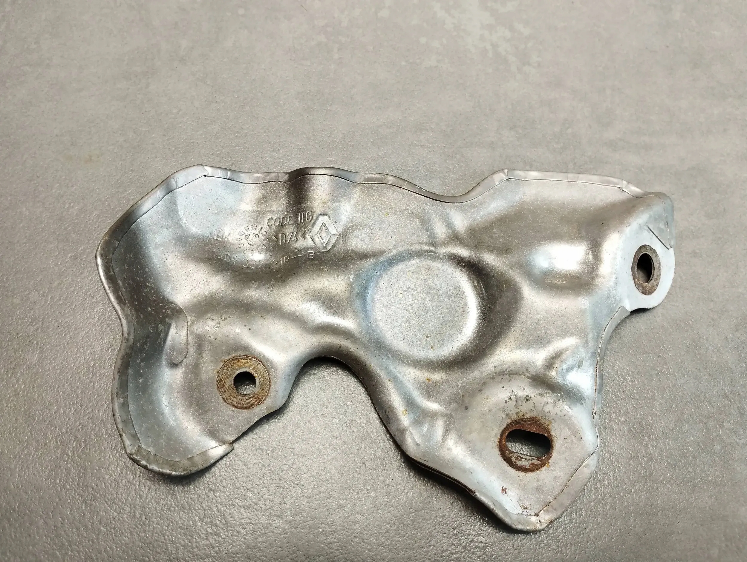 Renault Scenic IV Blende Abdeckung TERMICZNA 140133721R