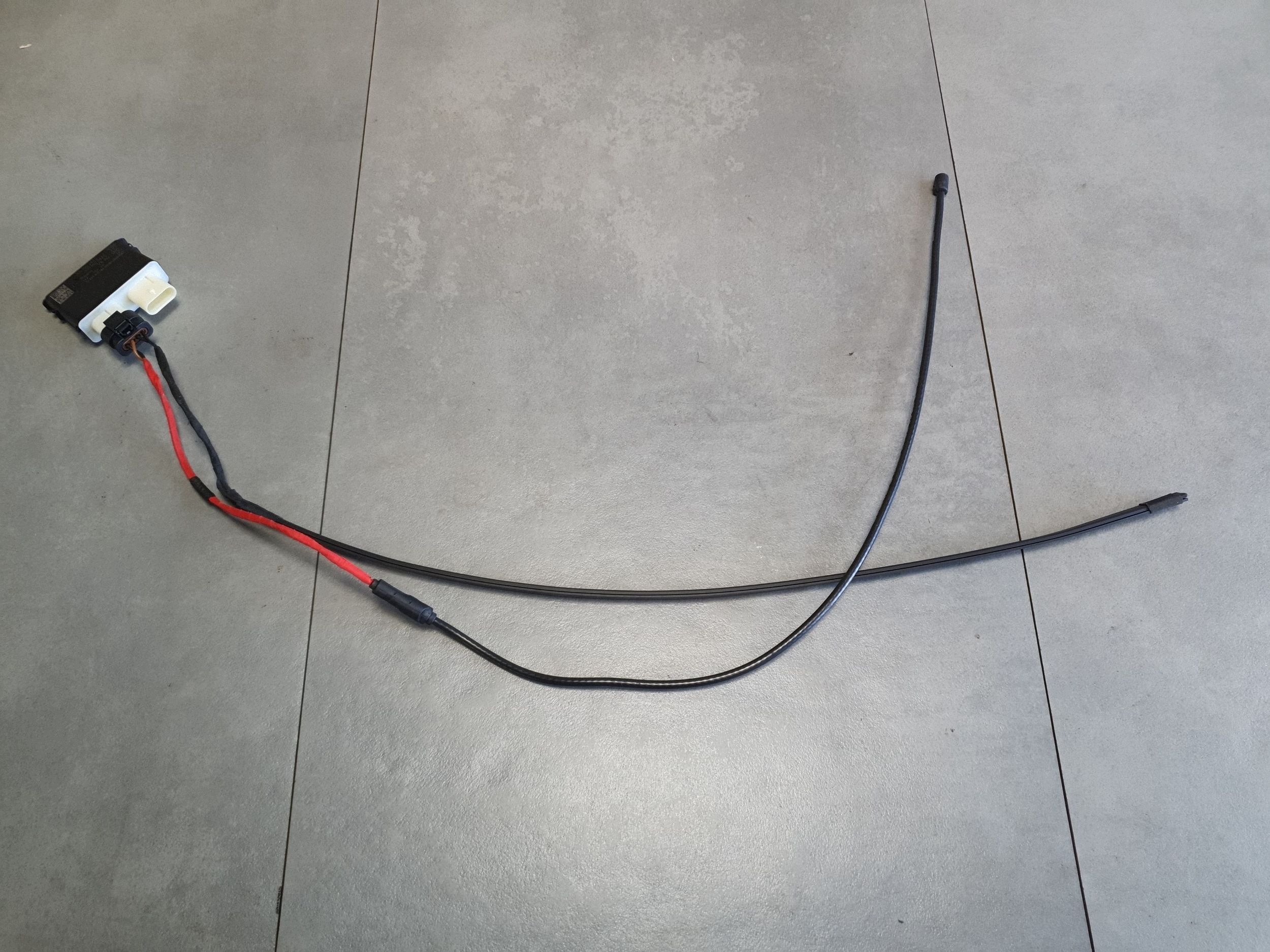 Cupra Leon IV module sensor bonnet boot 3G0962243C