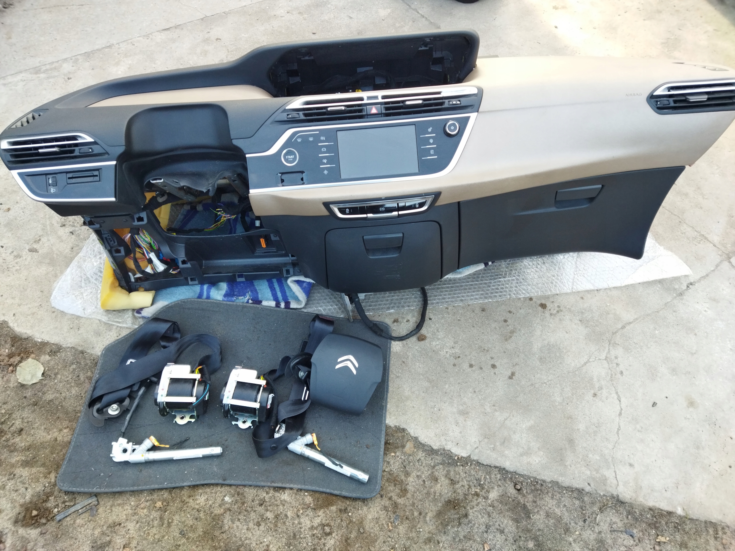 DESKA ROZDZIELCZA KONSOLA CITROEN C4 PICASSO II ORYGINAŁ KOMPLET