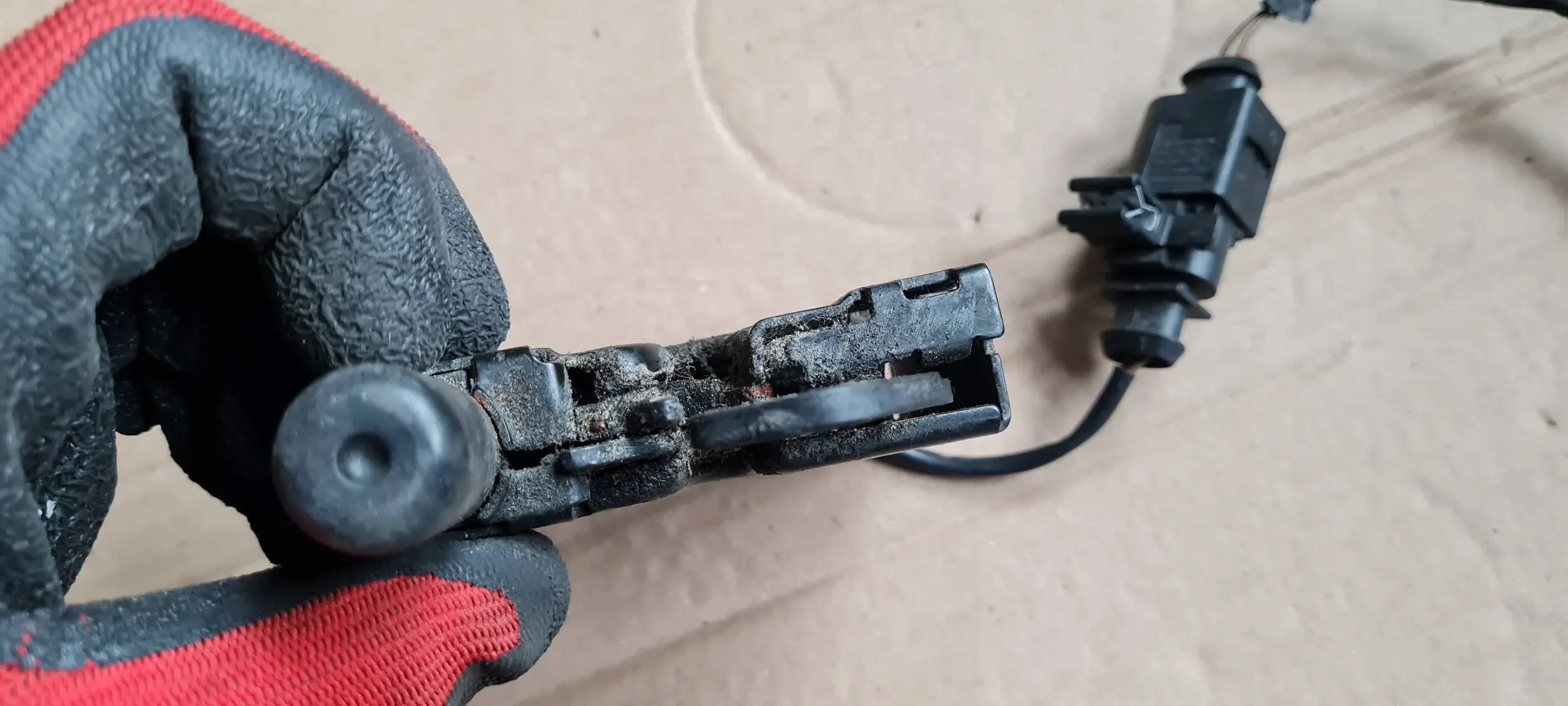 A5 8W bonnet latch lock supports 8W0823509C A4 B9 8W