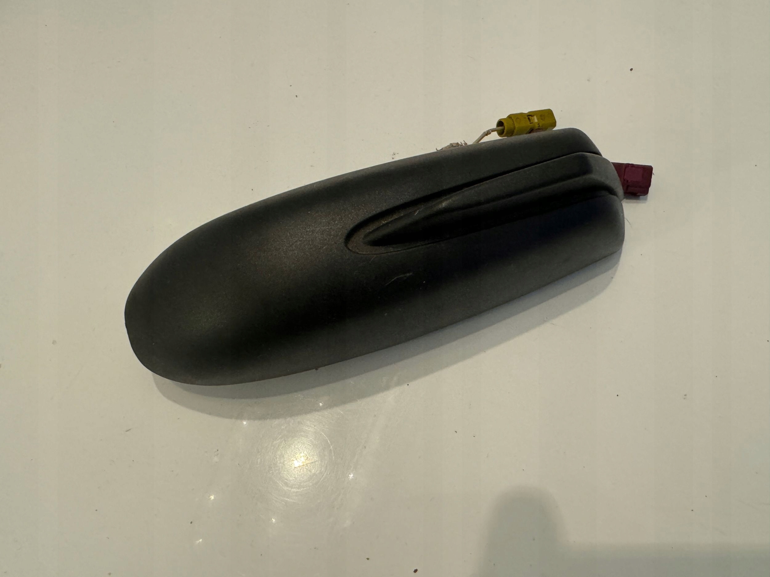 LAND ROVER Discovery 3 - LR3 антенна 18C955