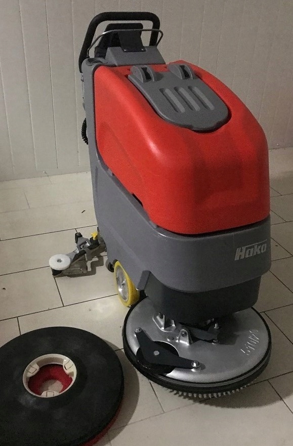 Maszyna czyszcząca Hako B45(510mm) napęd IDEAŁ Moc 600 W