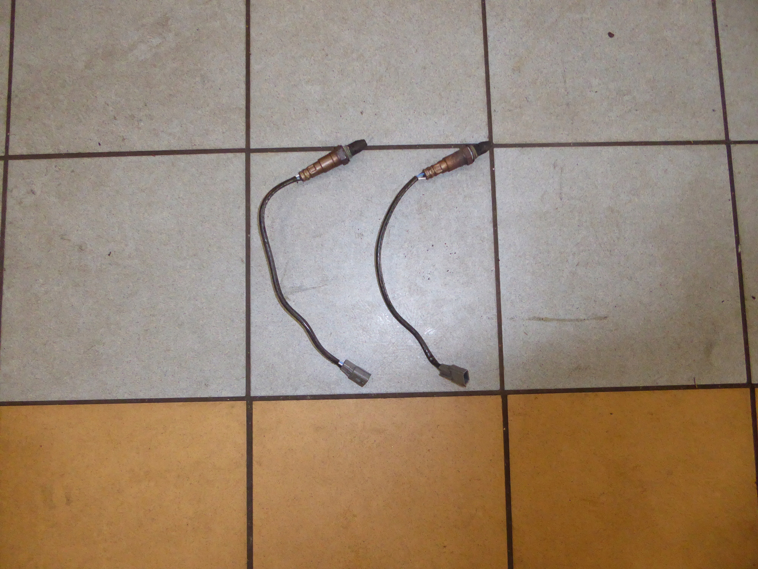 Задние зонды Infiniti Q50 3.7 L V6 AWD