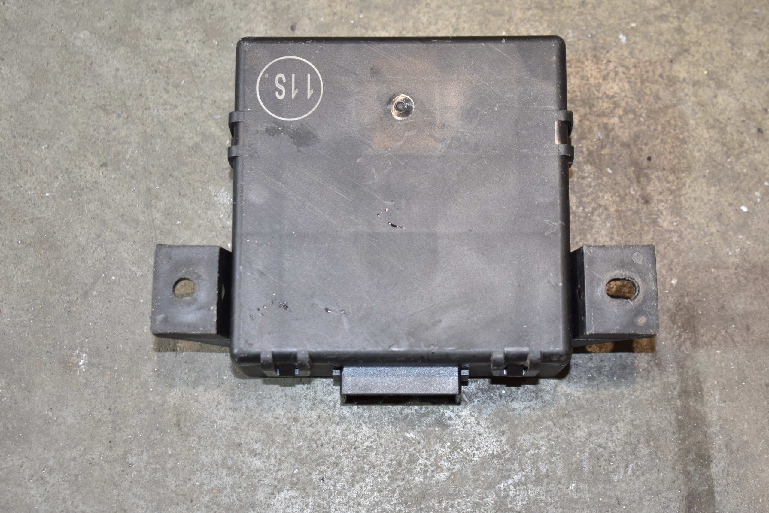 perfect condition module control unit GATEWAY PORSCHE MACAN 1