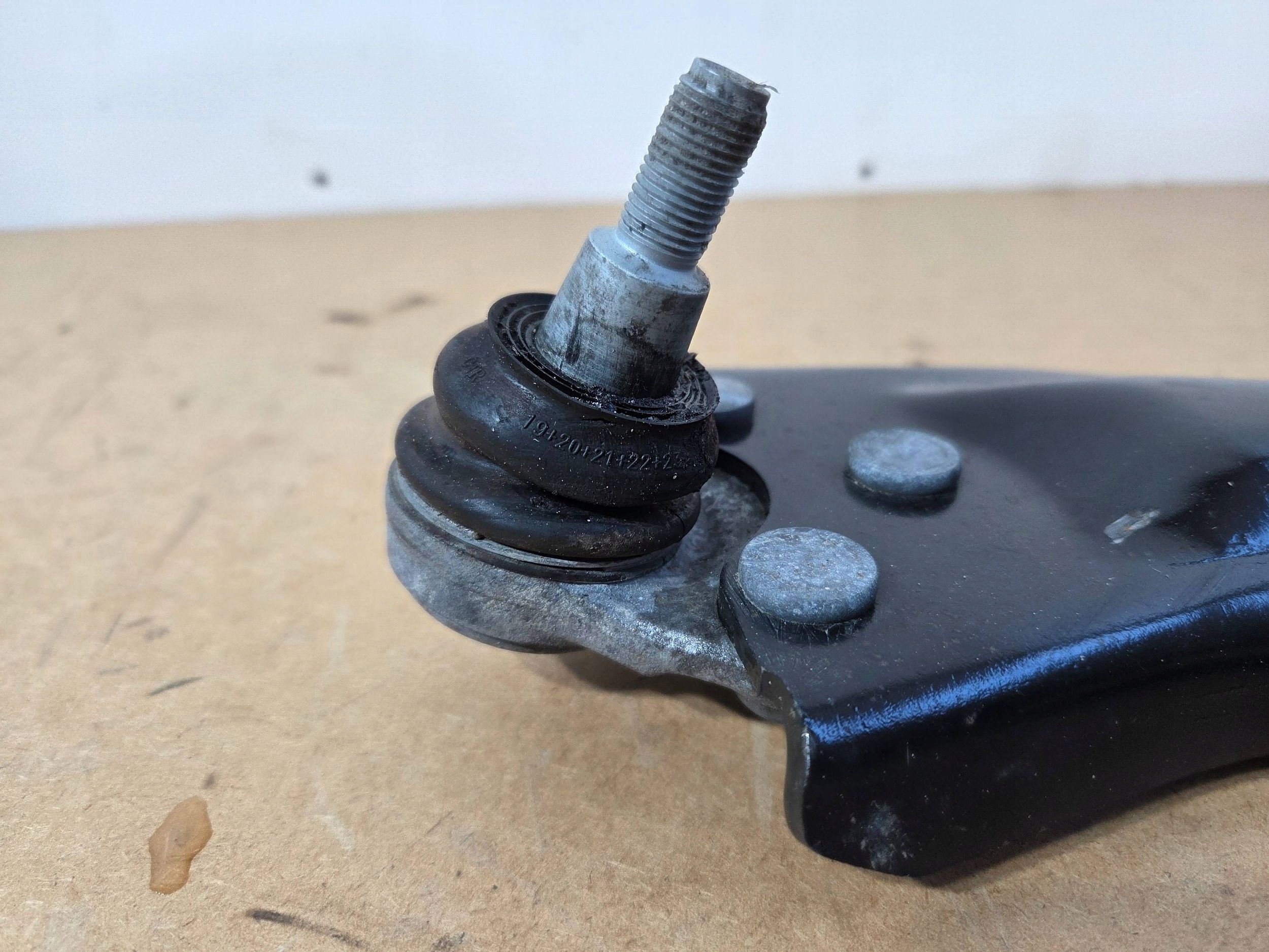 Renault Clio V arm front left 53380R (Q809)
