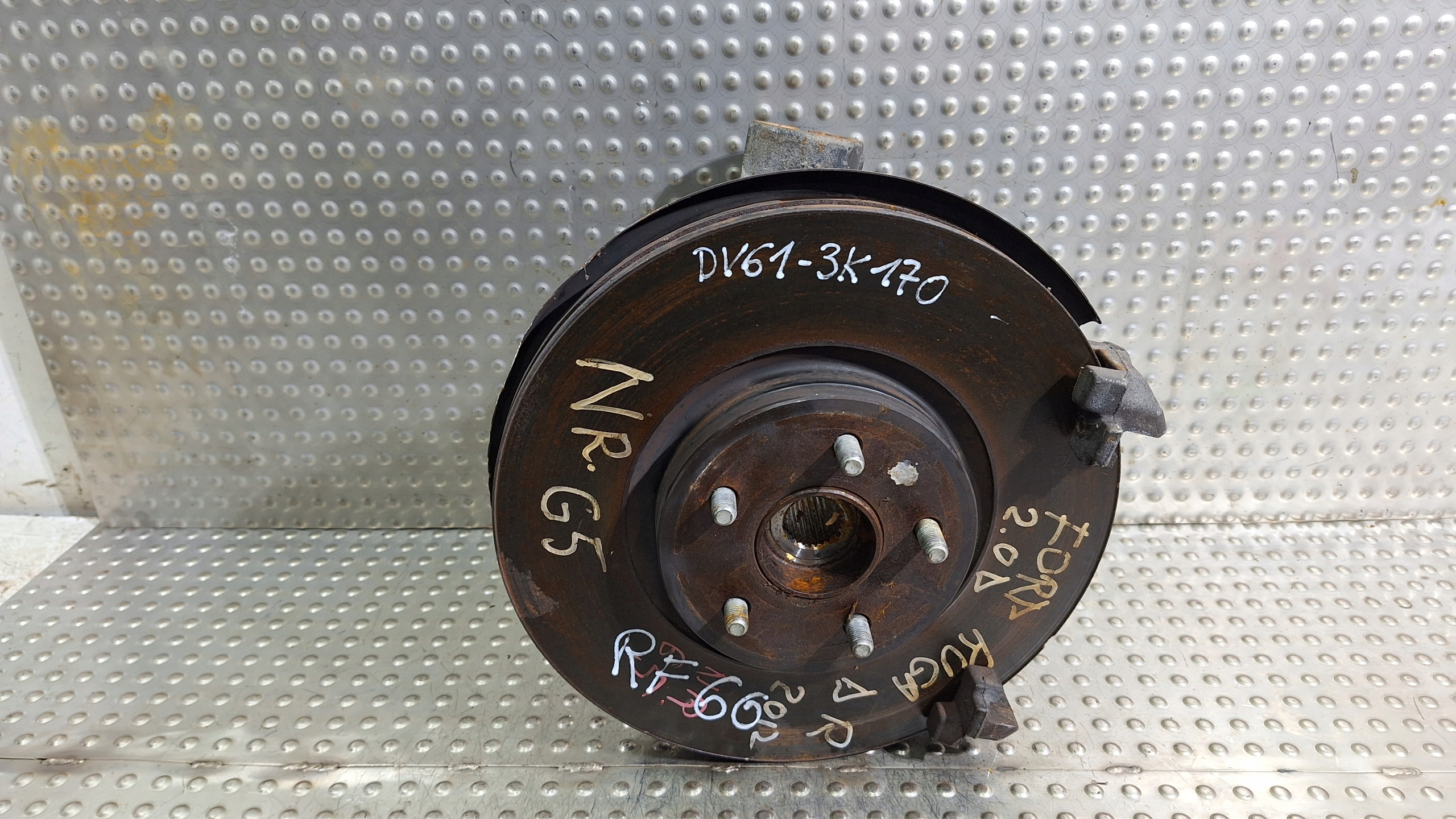 otoč čepu pravá předek DV61-3K170-CAA FORD KUGA MK2