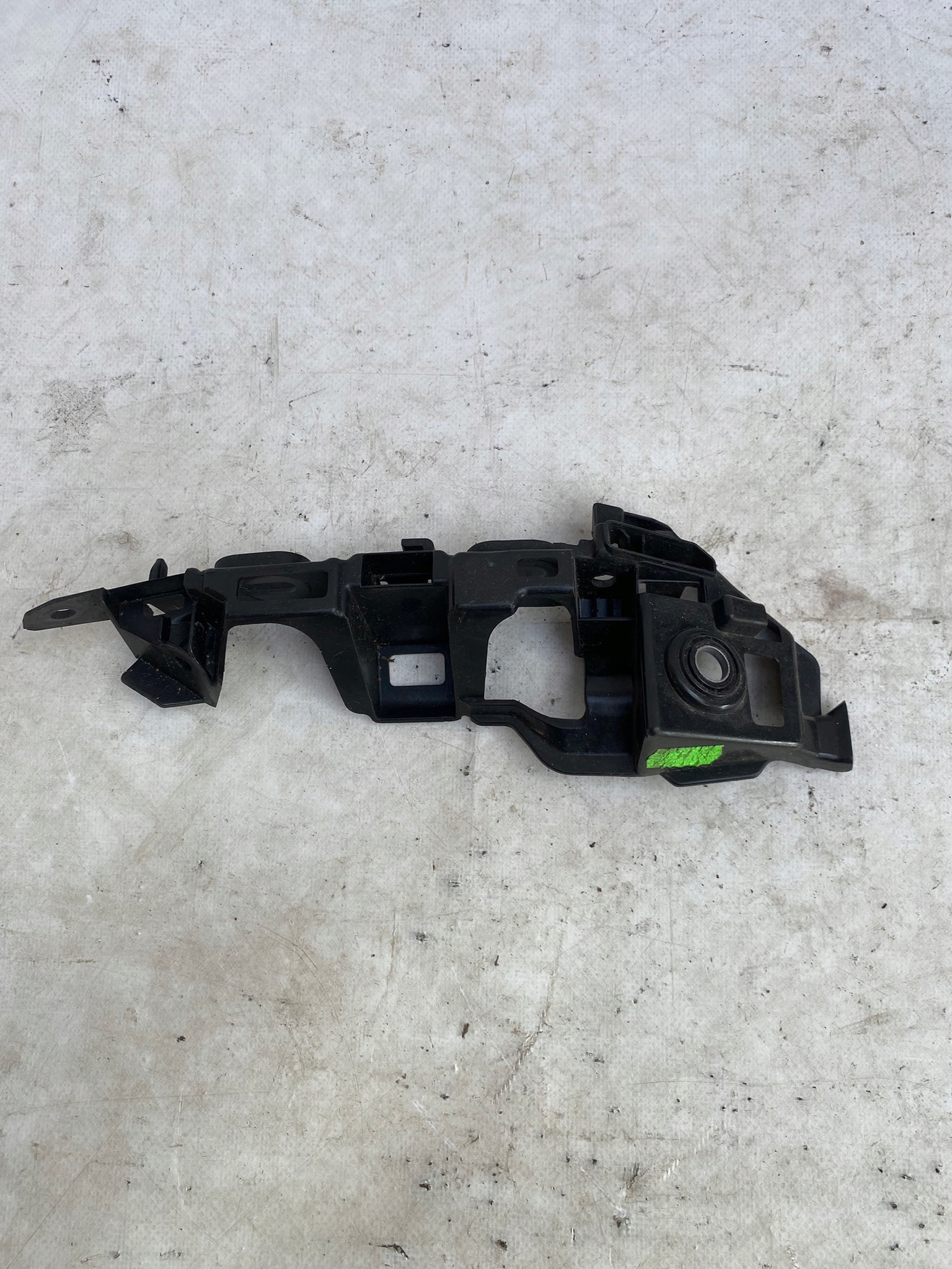 VW GOLF VII 12- 5G0 bumper bracket left front