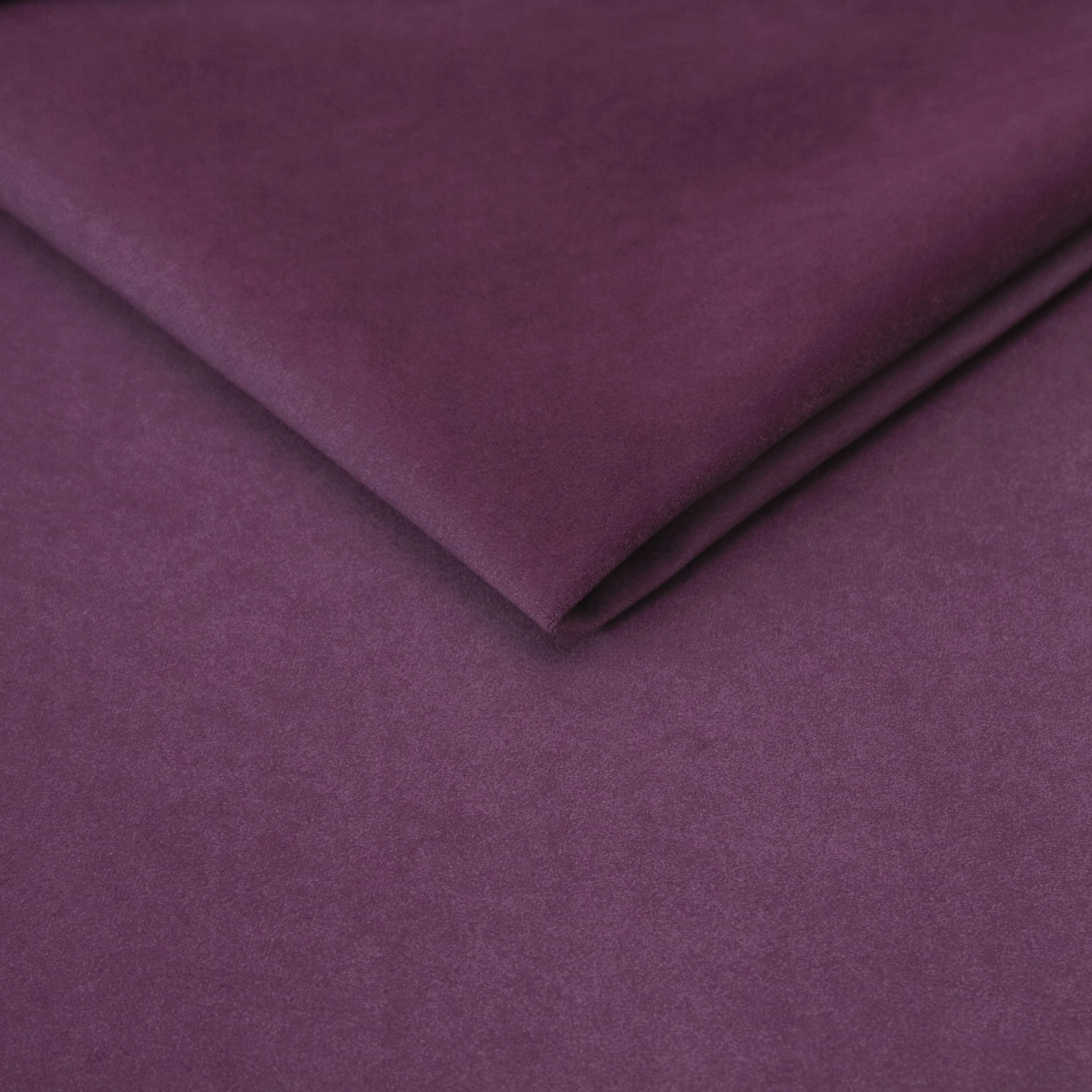 Tkanina tapicerska Matt Velvet 69 plum 1mb