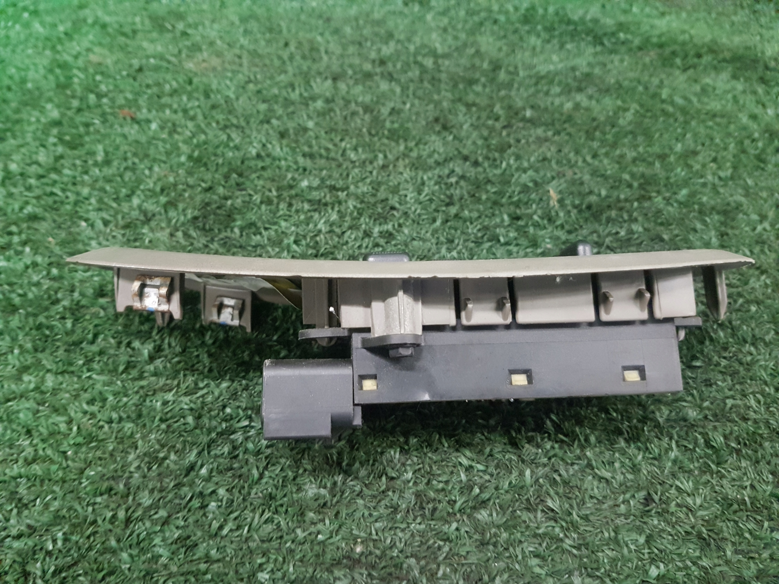 control panel of the window driver´s DODGE GRAND CARAVAN 746-74929