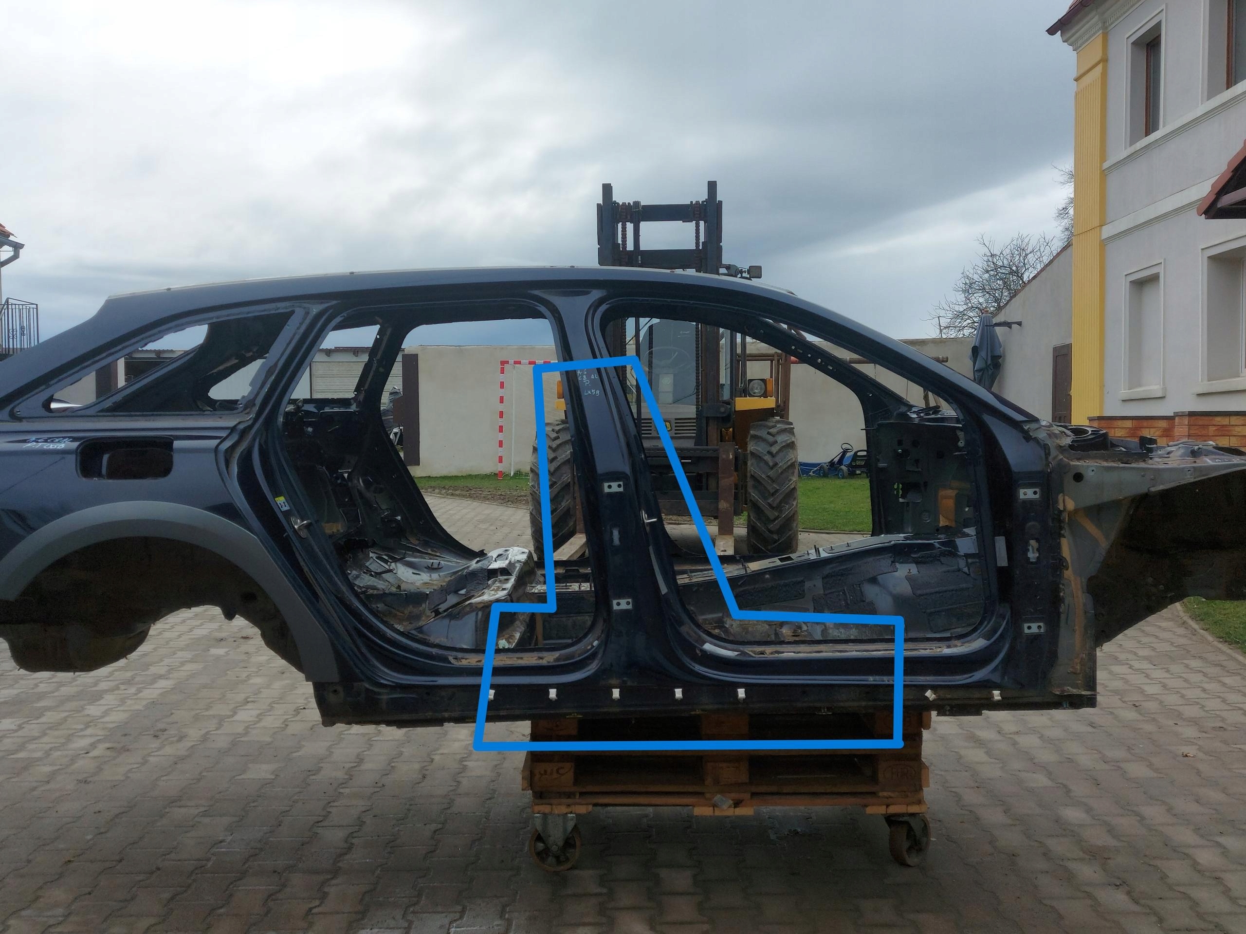 AUDI A6 C8 4K9 Allroad Kombi threshold pillar right LX5B