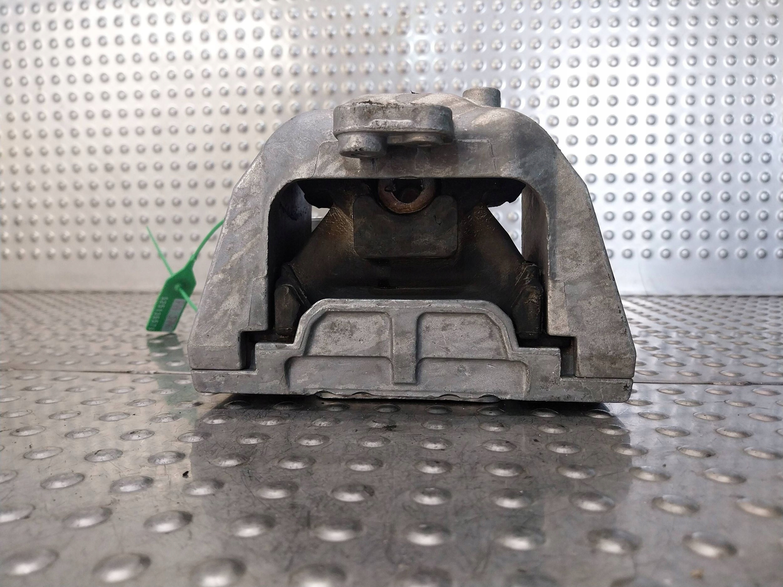 supporto Supporti motore usato 1J0199262BE VW GOLF IV LEON e TT 8N A3 8L 1.8T