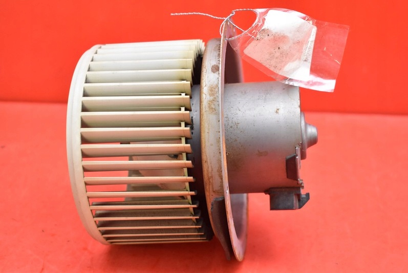riscaldamento VENTOLA BOCCHETTE EU 1L8H-19805-AA MAZDA TRIBUTE 1 e 00-04