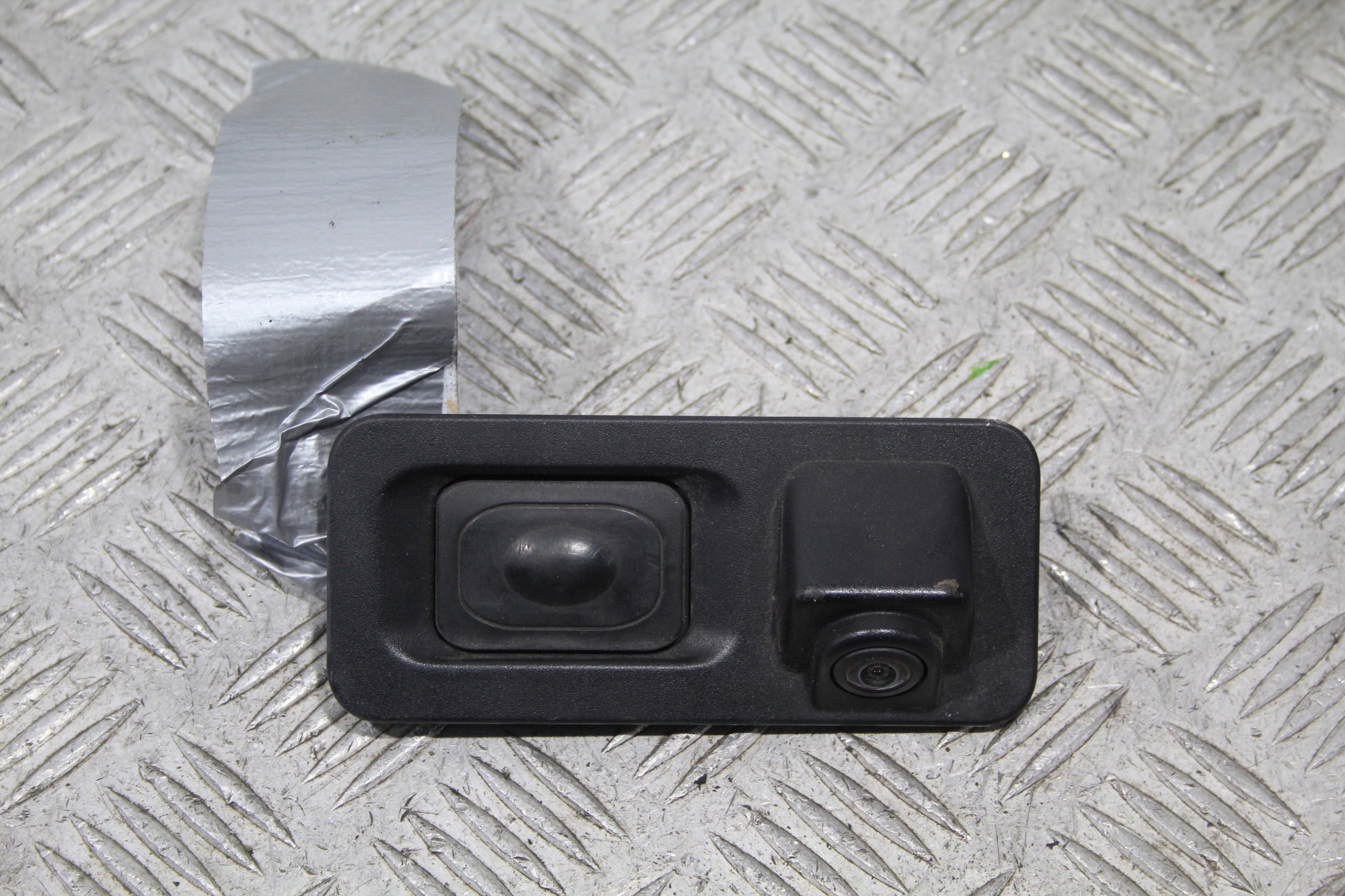 KAMERA reversing OTWIERANIE bonnet JAGUAR F-PACE X761