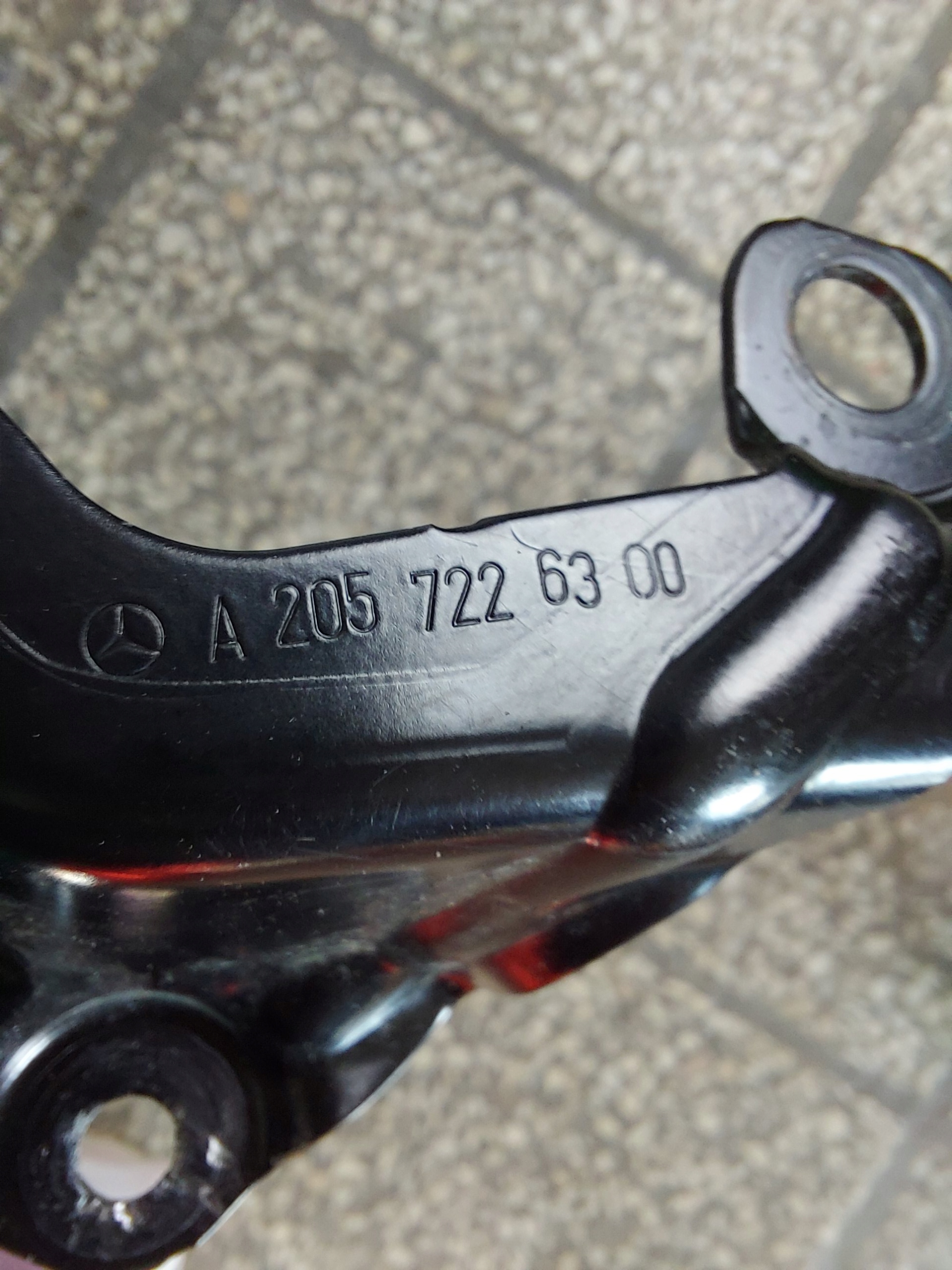 bracket holder bearing windows left MERCEDES C W205 OE