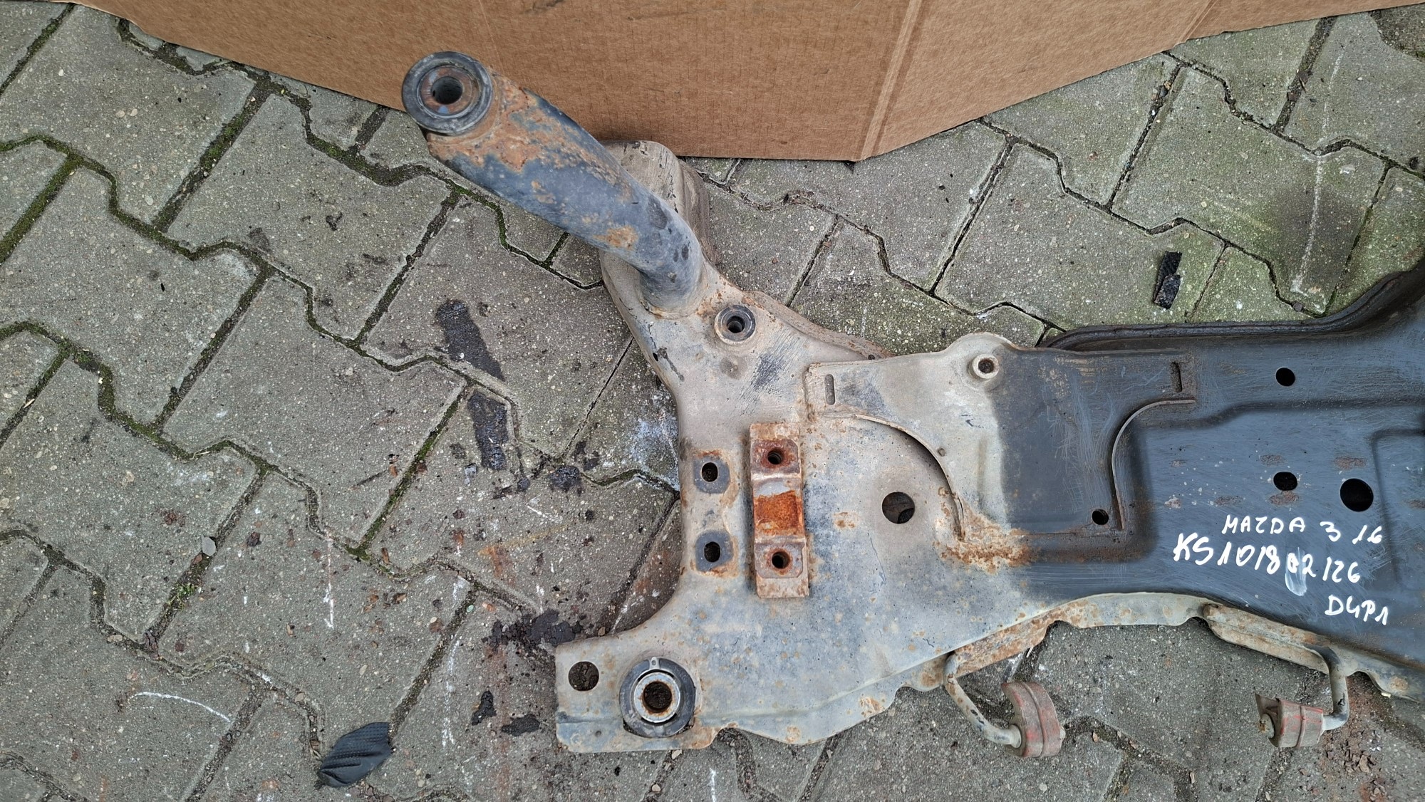 ponte assale della sospensione anteriore MAZDA 3 1.6