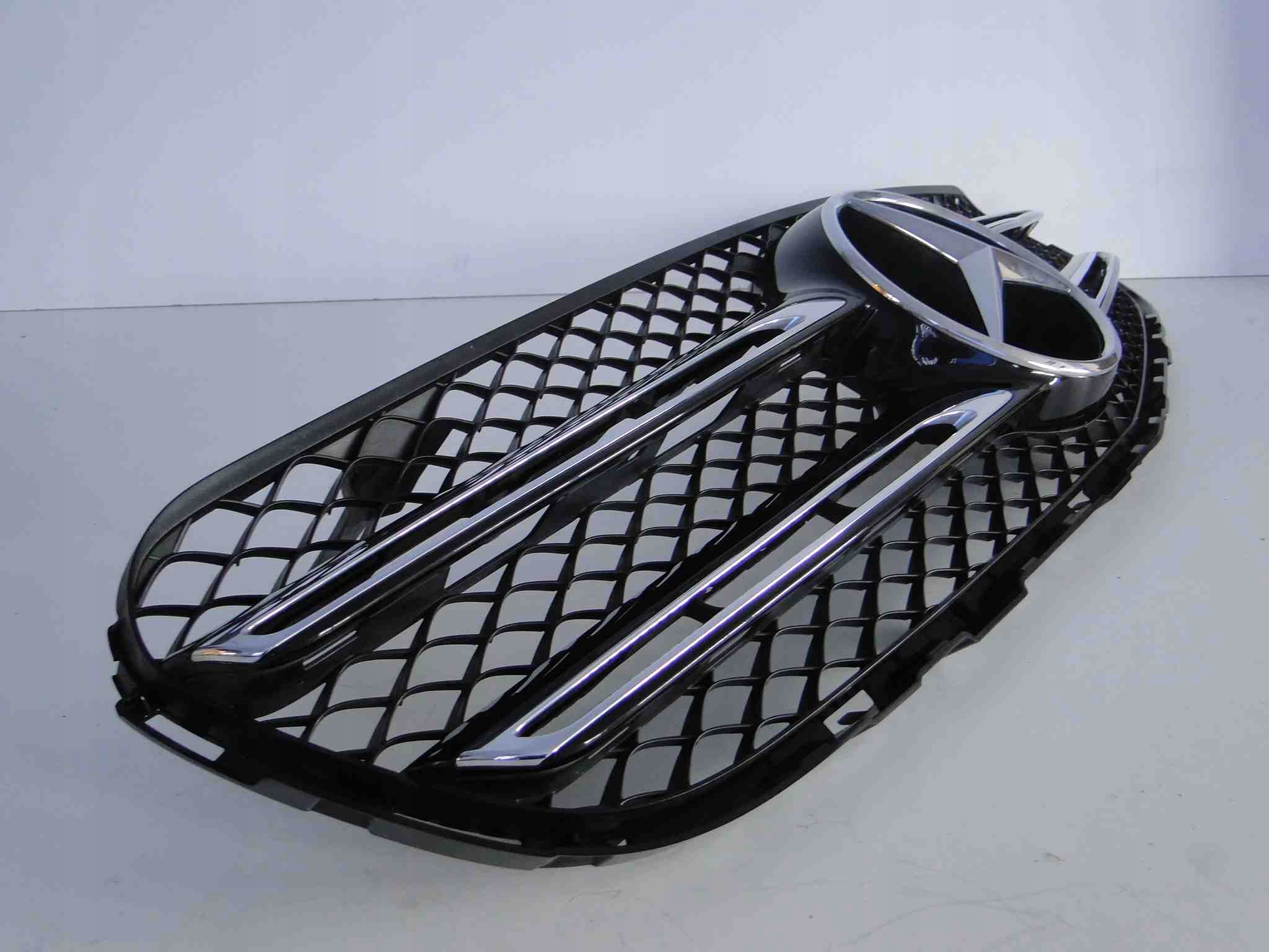 MERCEDES GLC X253 253 SUV GRILL ATRAPA BEZ RADARU i KAMERY Typ samochodu 4x4/SUV Samochody osobowe