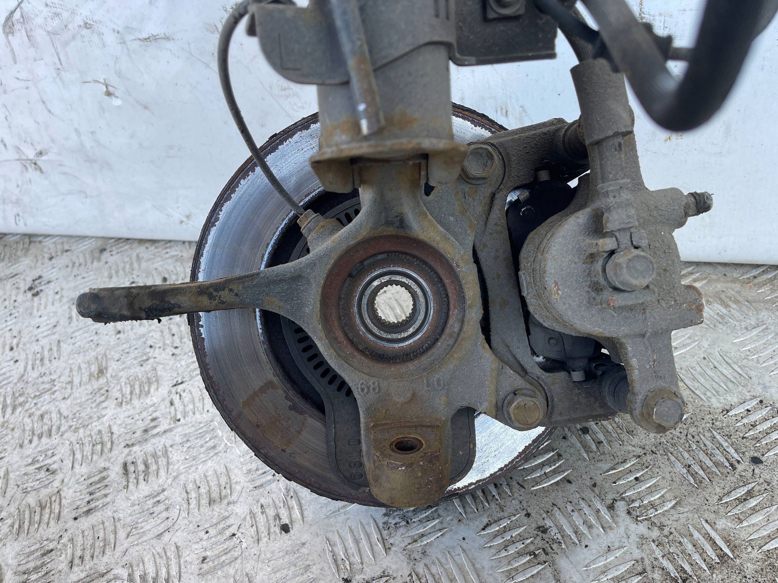 shock absorber swing McPherson front front left Swift MK7 10- 1.3 DDIS