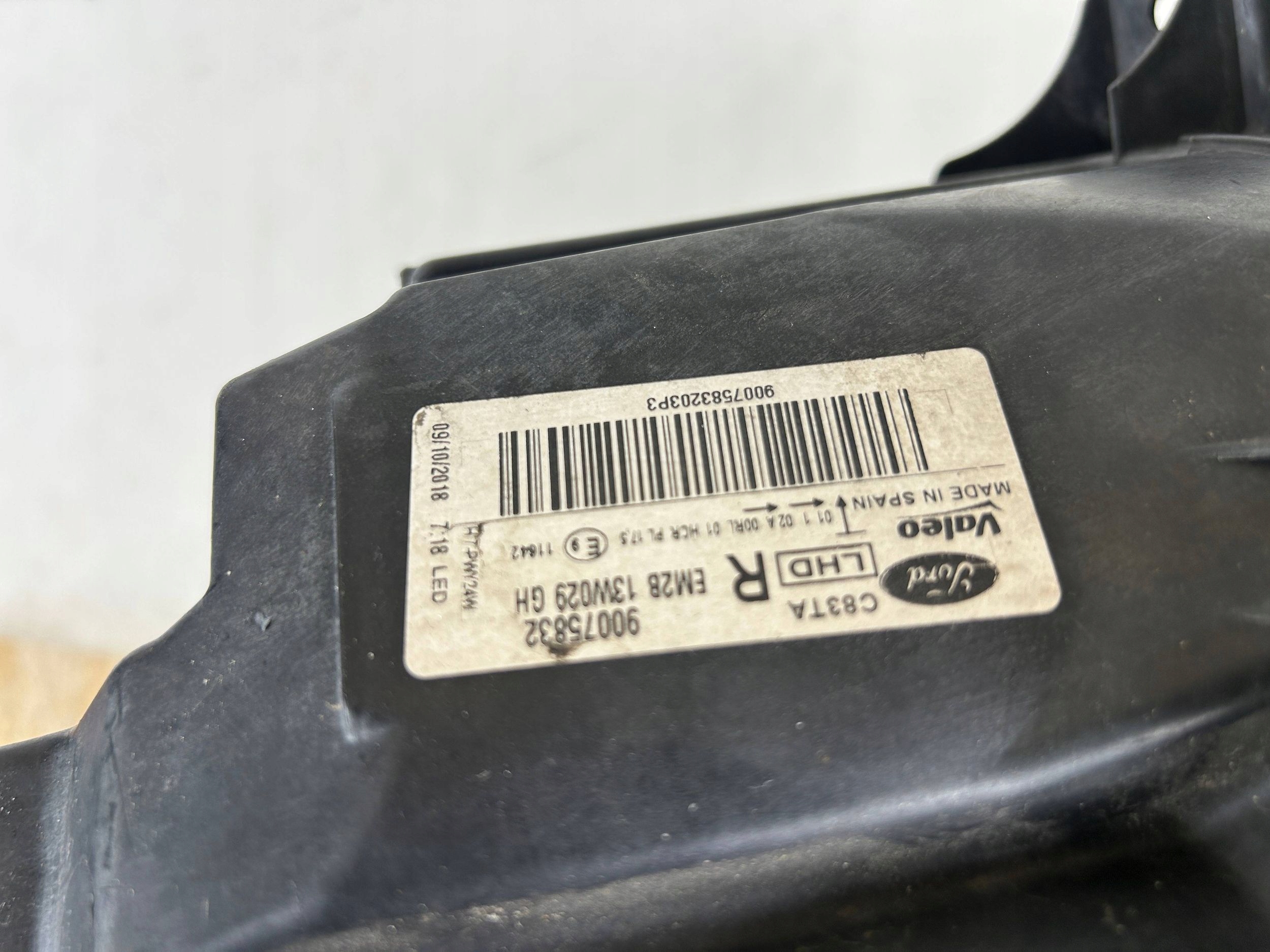 Ford S-MAX 2019 Feux phare Avant