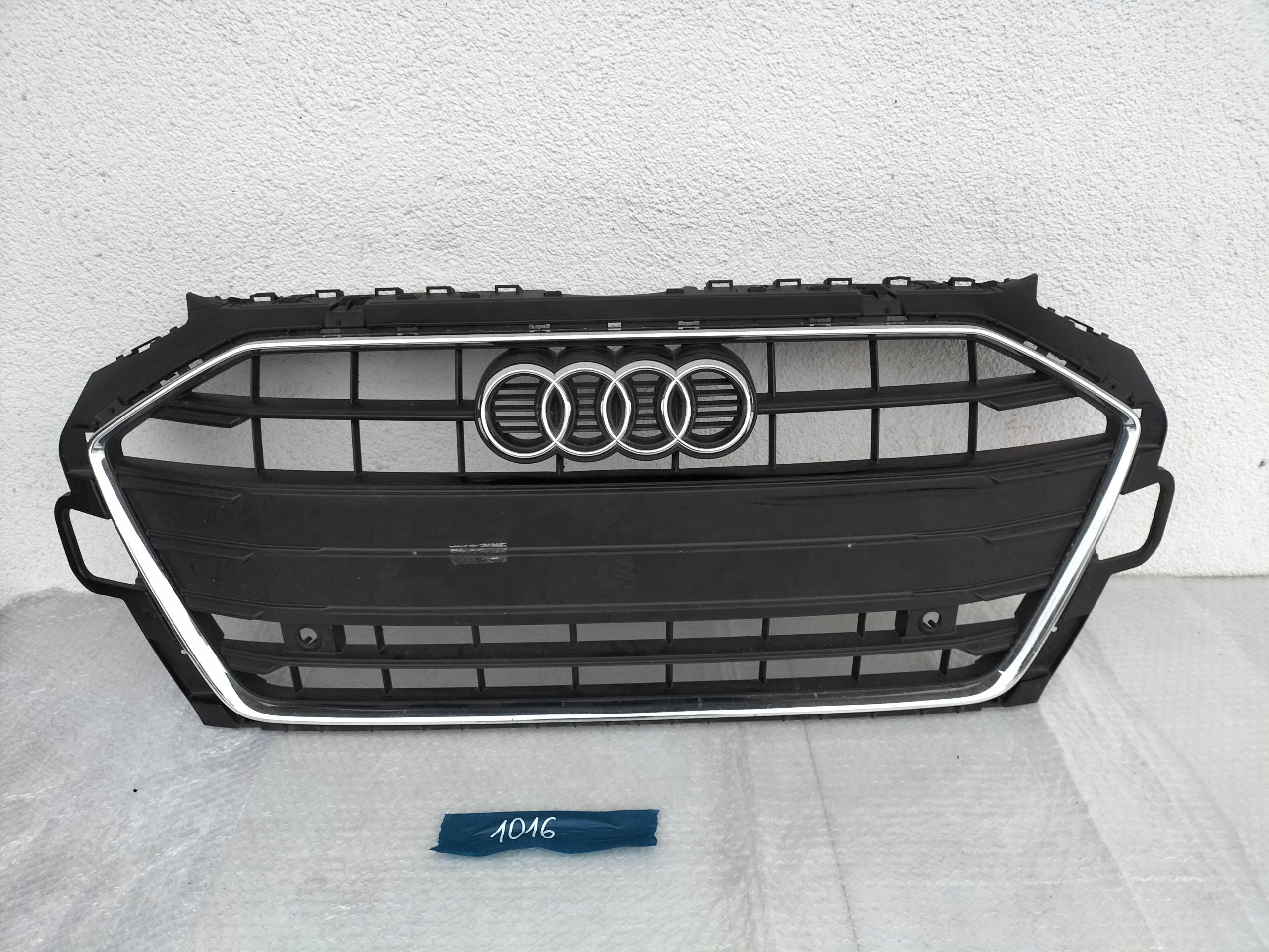 Audi A4 B9 Kühlergrill FRONTGRILL Kühlergitter 8W0853651DB - Thumbnail 1