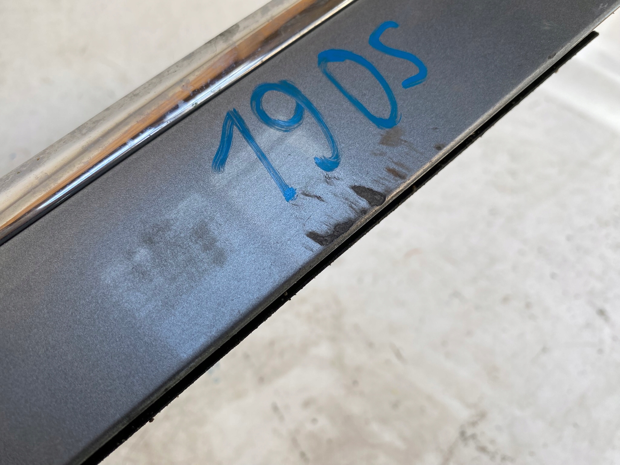 AUDI A6 C6 LIFT 08-12 moulding door right lower front 4F0853960J