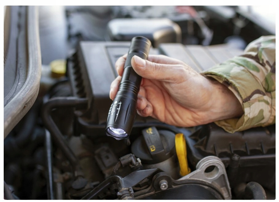 LATARKA WOJSKOWA TAKTYCZNA SUPER MOCNA USB ZOOM Źródło światła LED