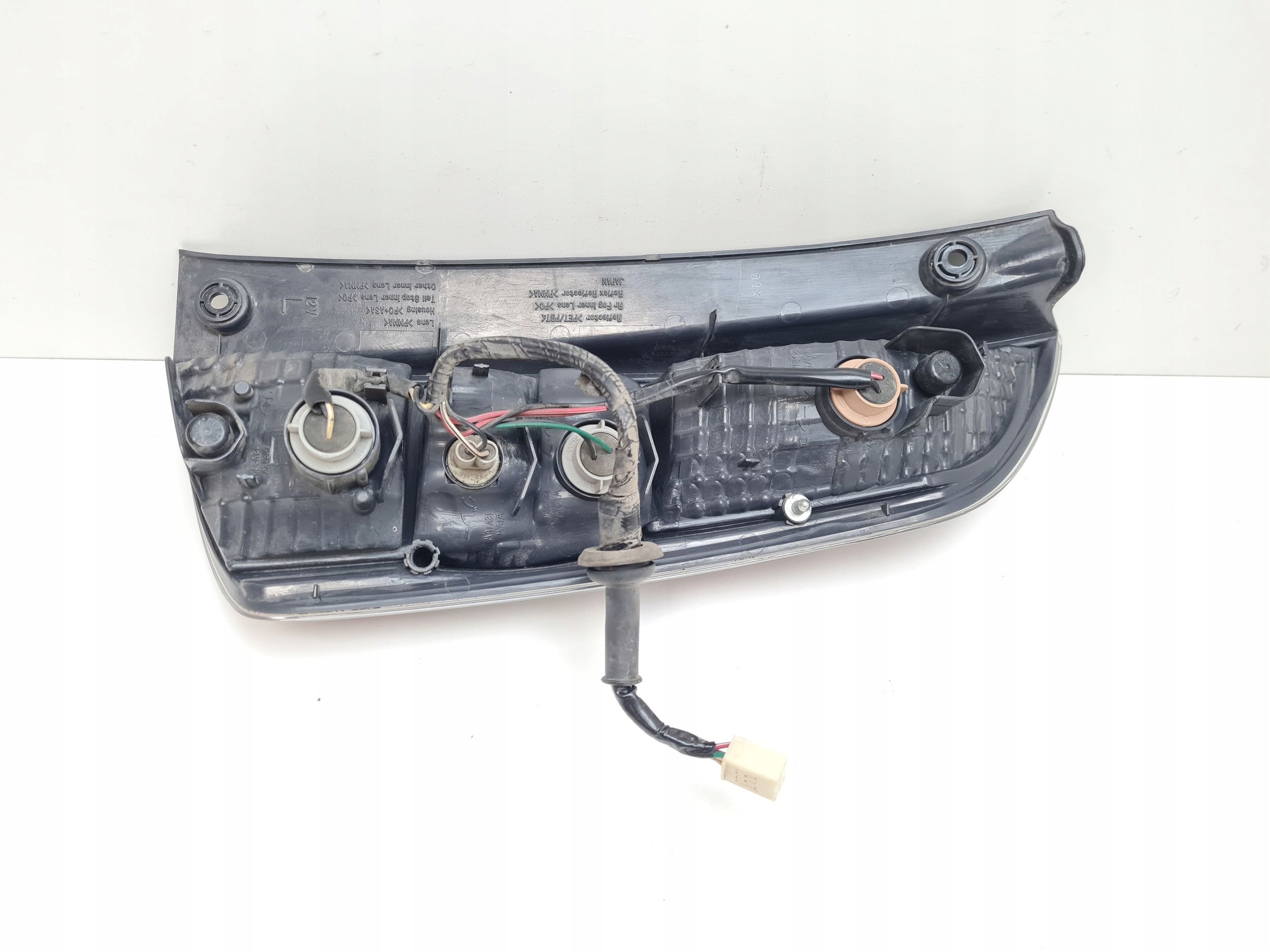 2007 subaru JUSTY фонарь