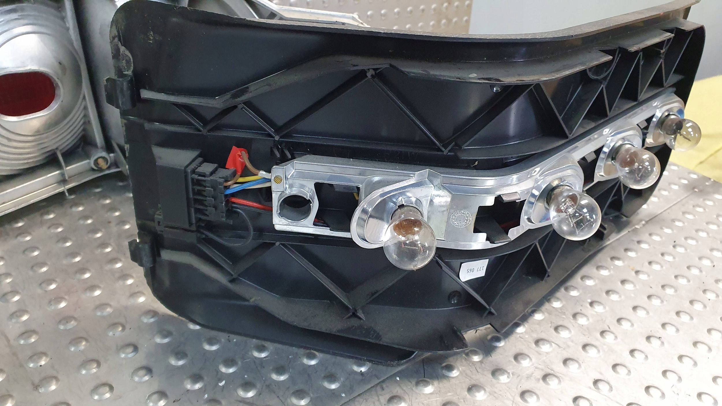light rear part left MERCEDES SL R129 W129 89- 1298201764
