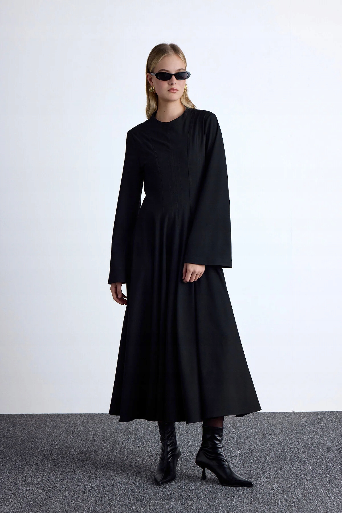 Černé Šaty S Dlouhým Rukávem, Rozevřené, Velikost S 5GA