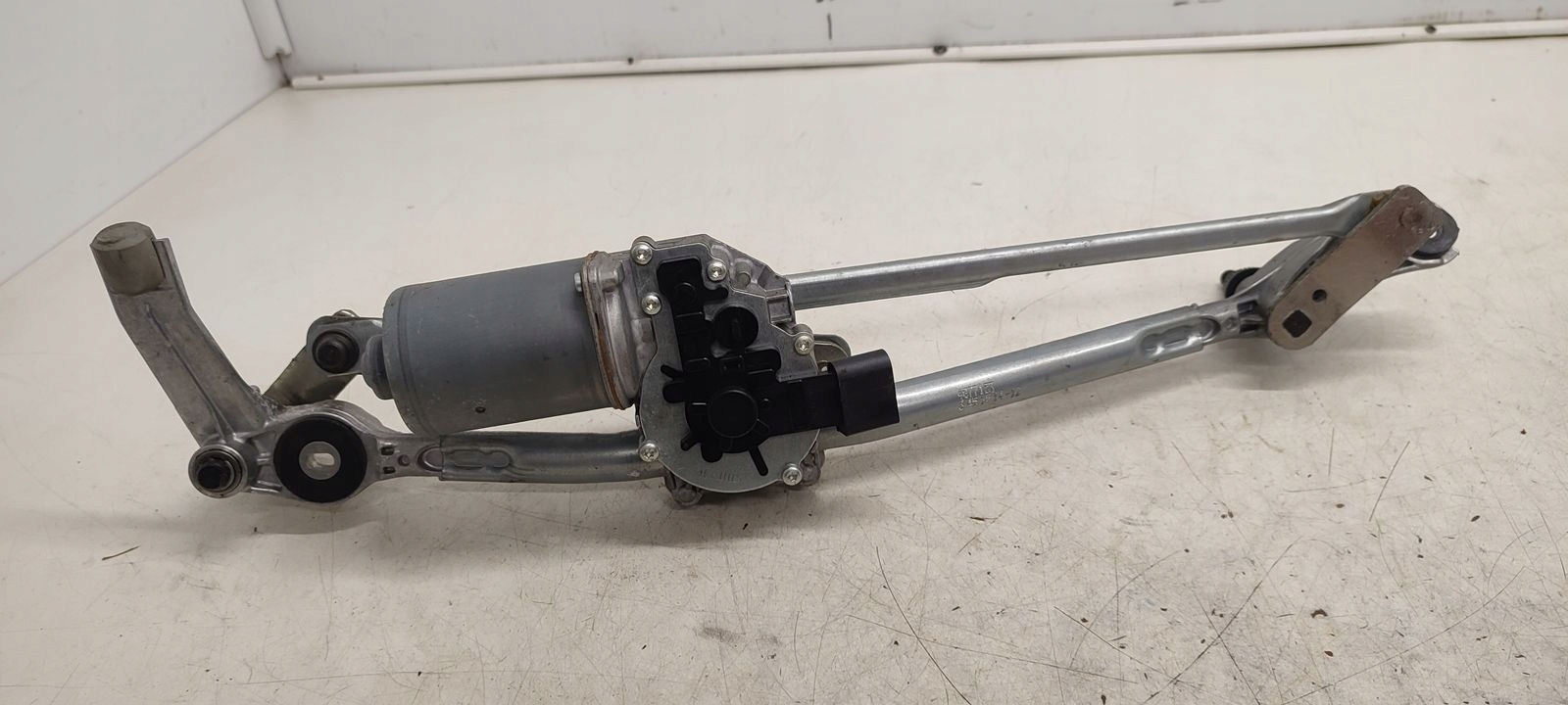 wiper mechanism BMW E90 E91 LIFT 2,0D